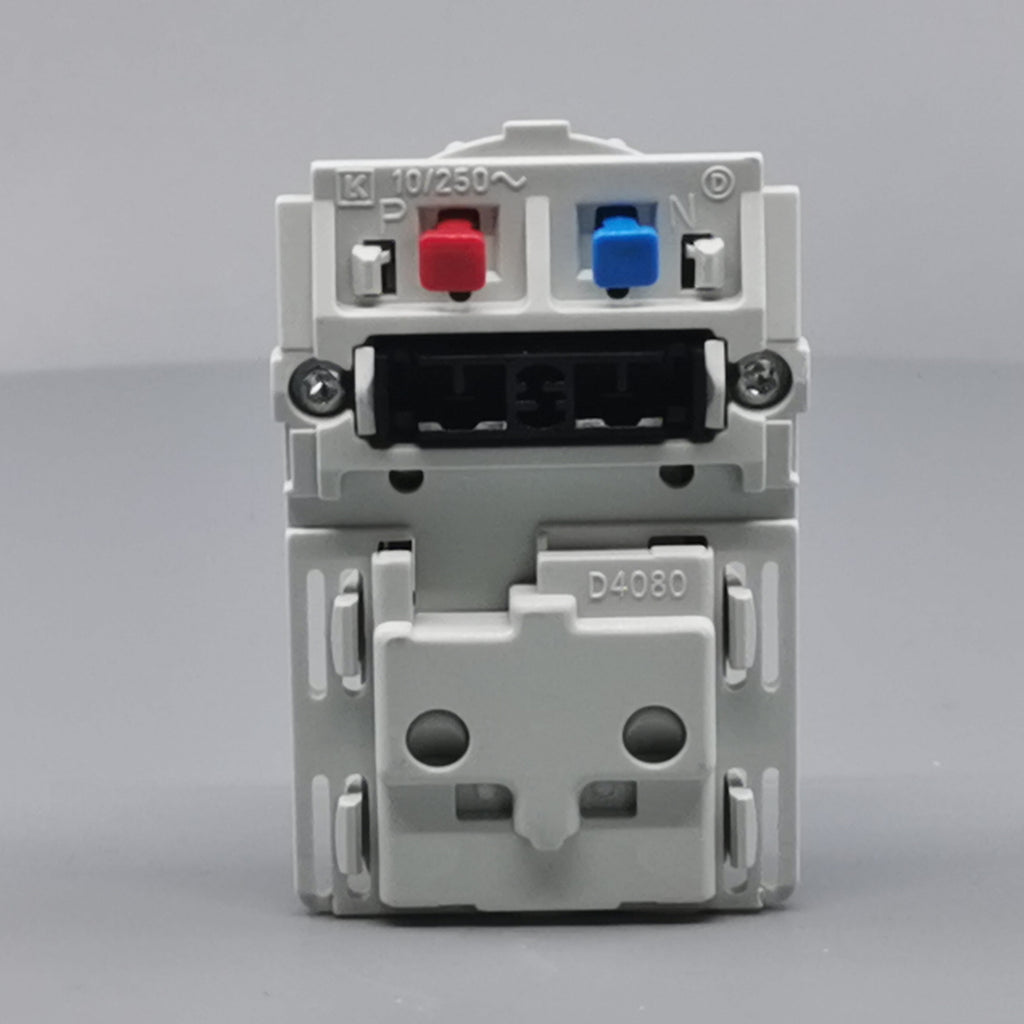 Fuga stikkontakt 2-pol med afbryder 1½m