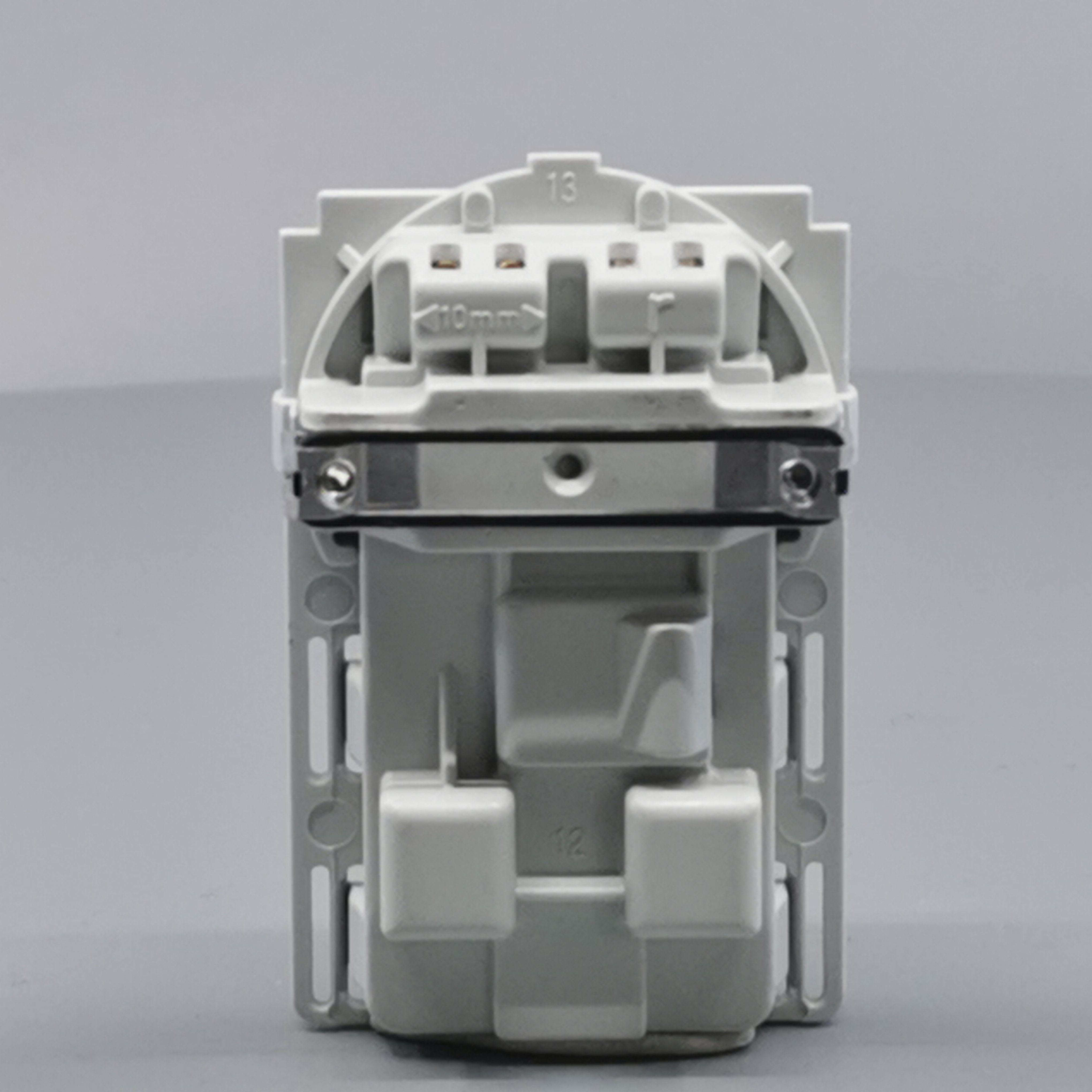 Fuga stikkontakt 2-pol med afbryder 1½m