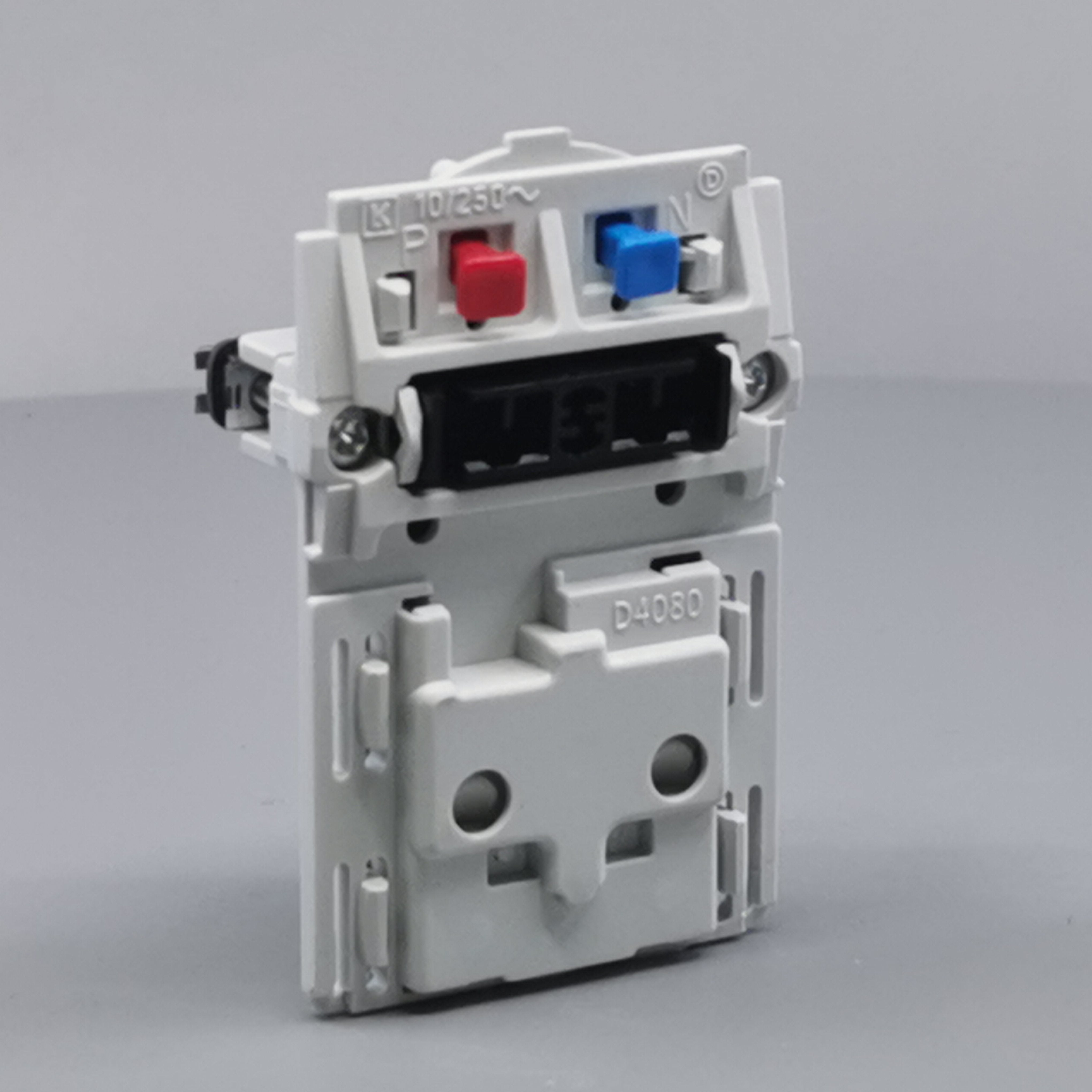 Fuga stikkontakt 2-pol med afbryder 1½m