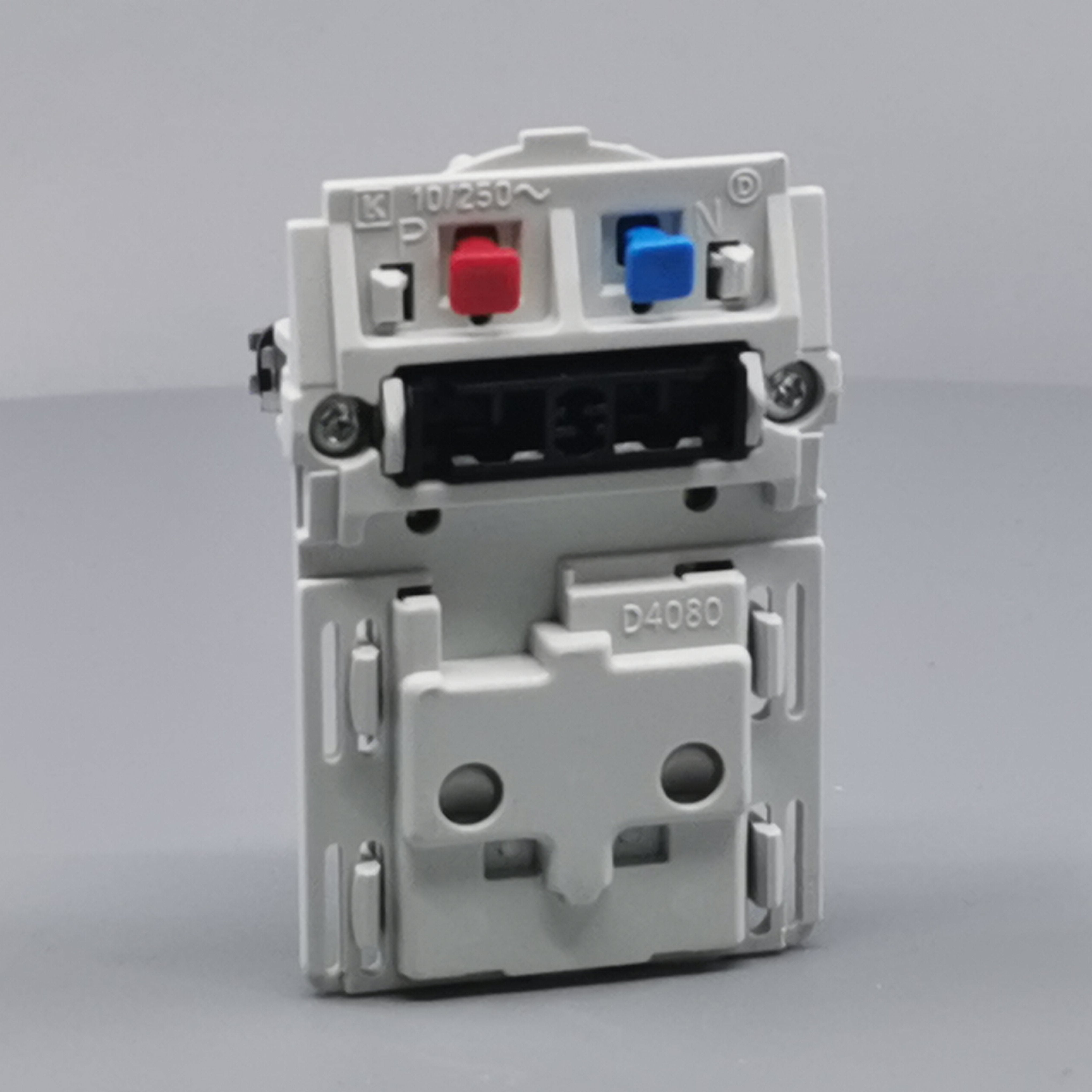 Fuga stikkontakt 2-pol med afbryder 1½m