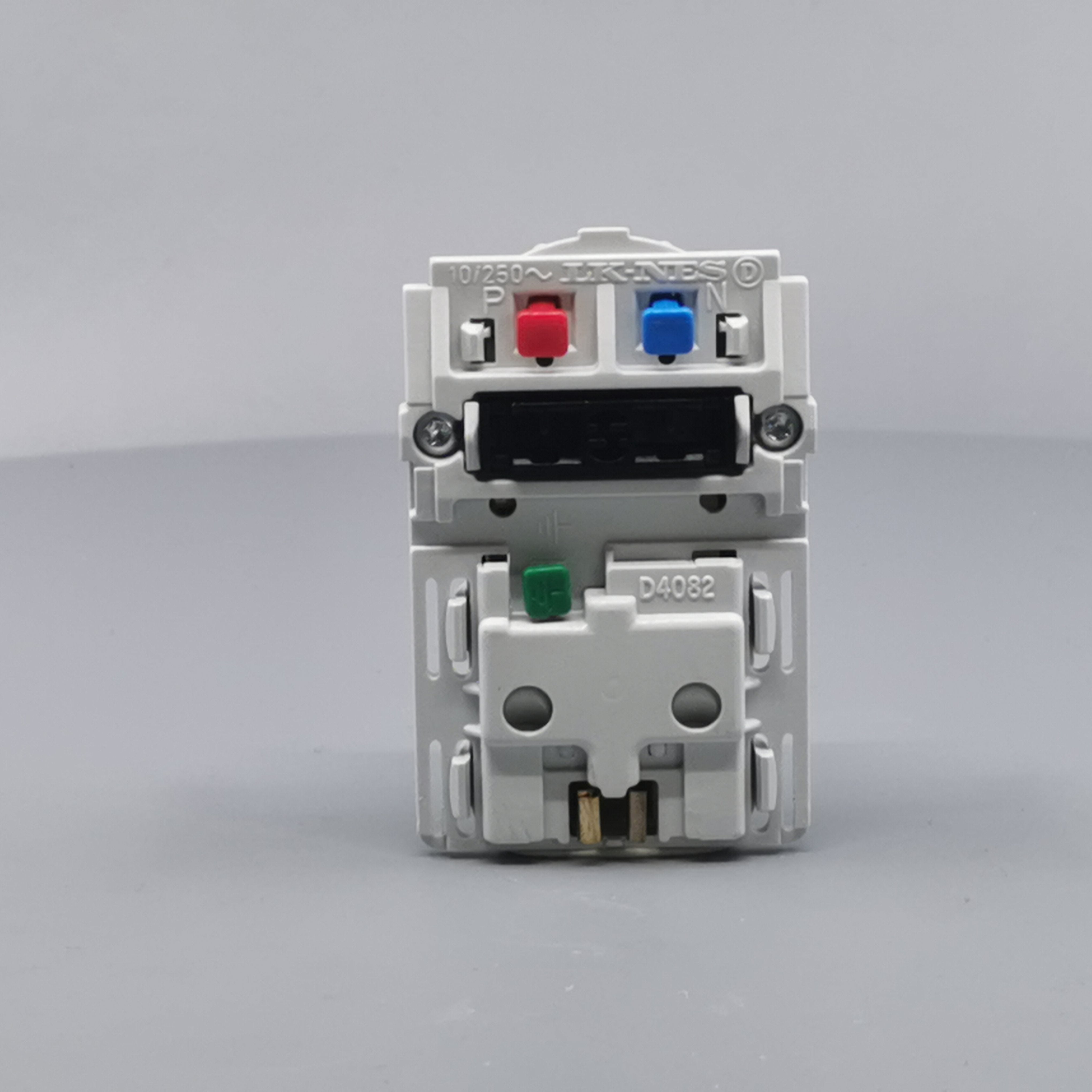 Fuga stikk. 2-pol m/jord med afbryder 1½m