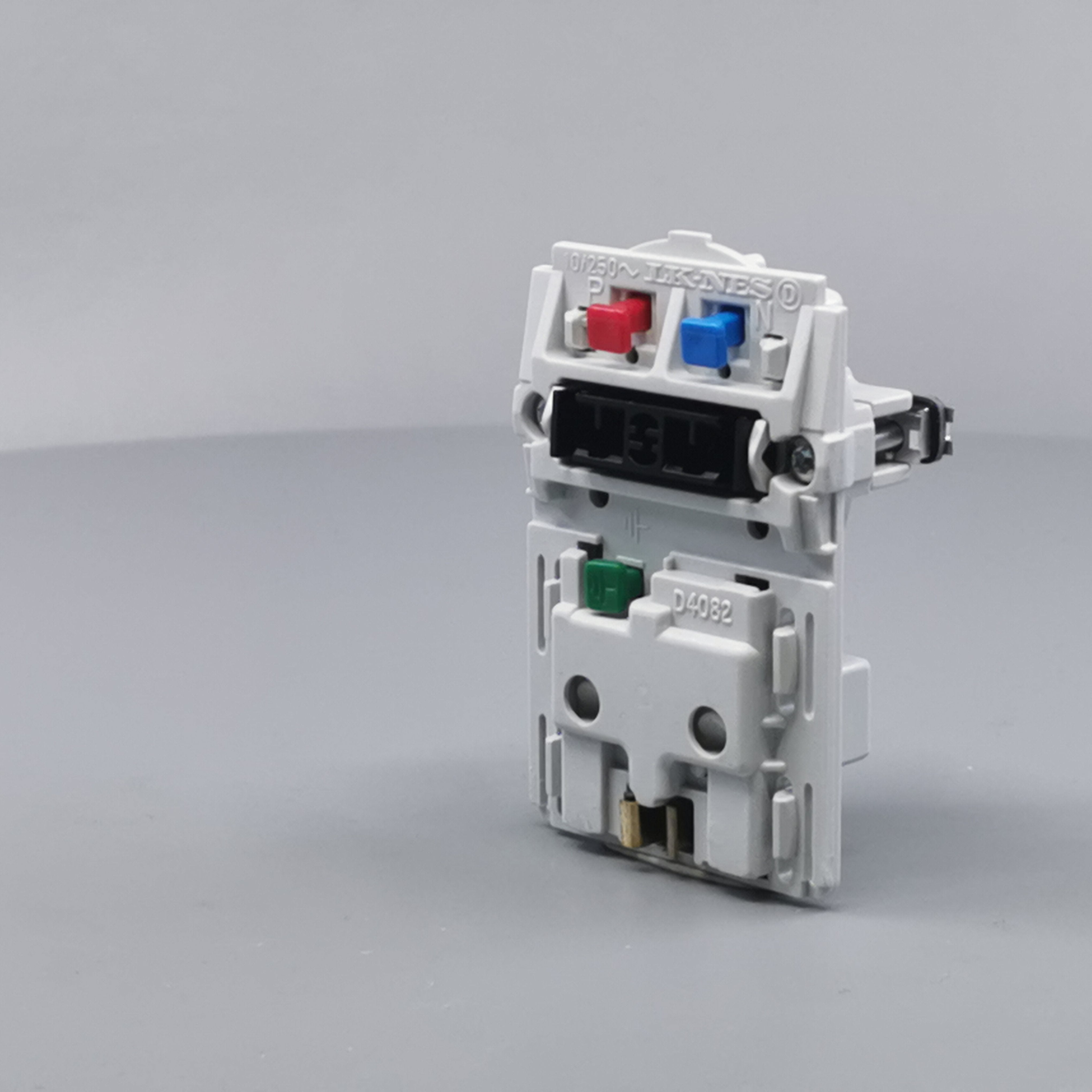 Fuga stikk. 2-pol m/jord med afbryder 1½m