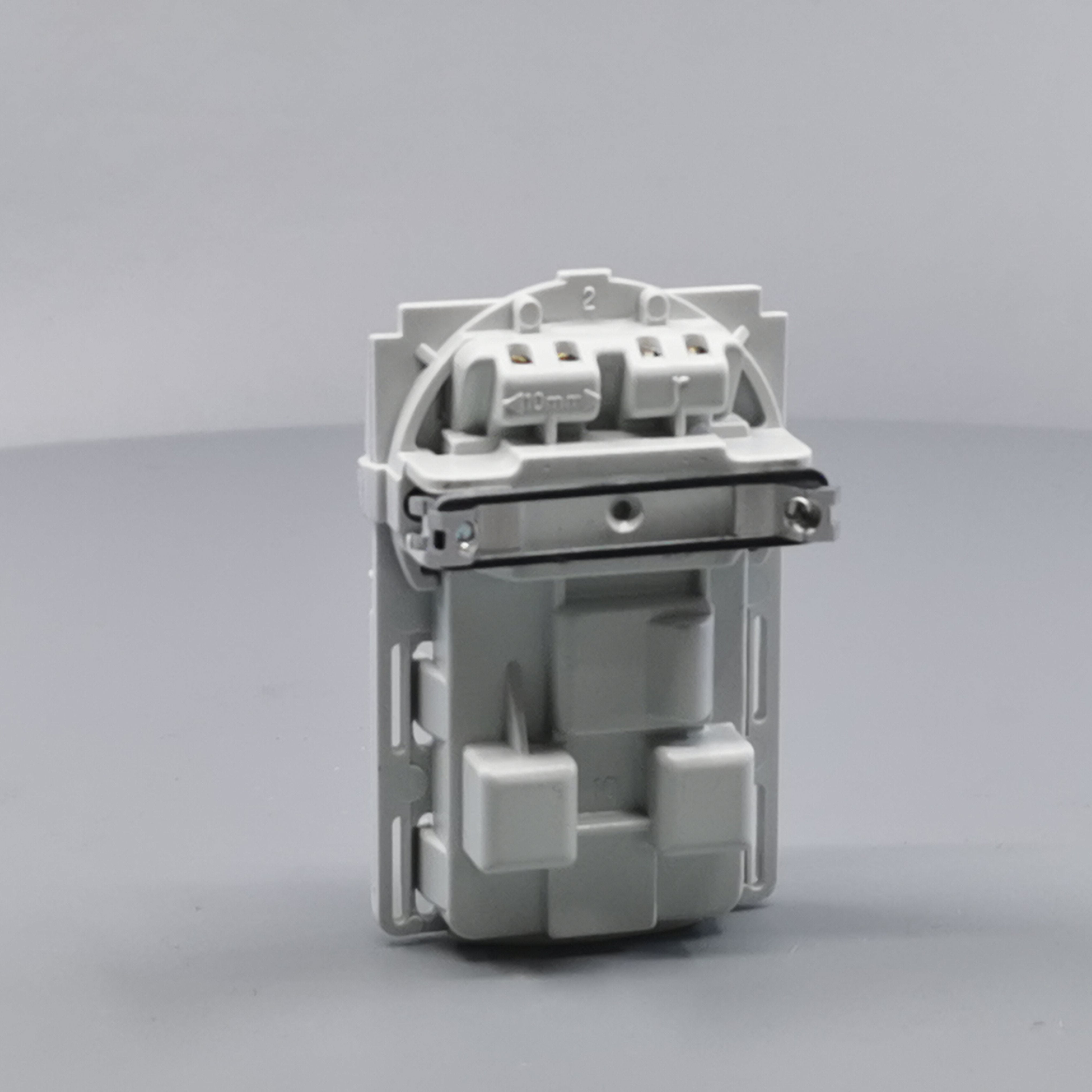 Fuga stikk. 2-pol m/jord med afbryder 1½m