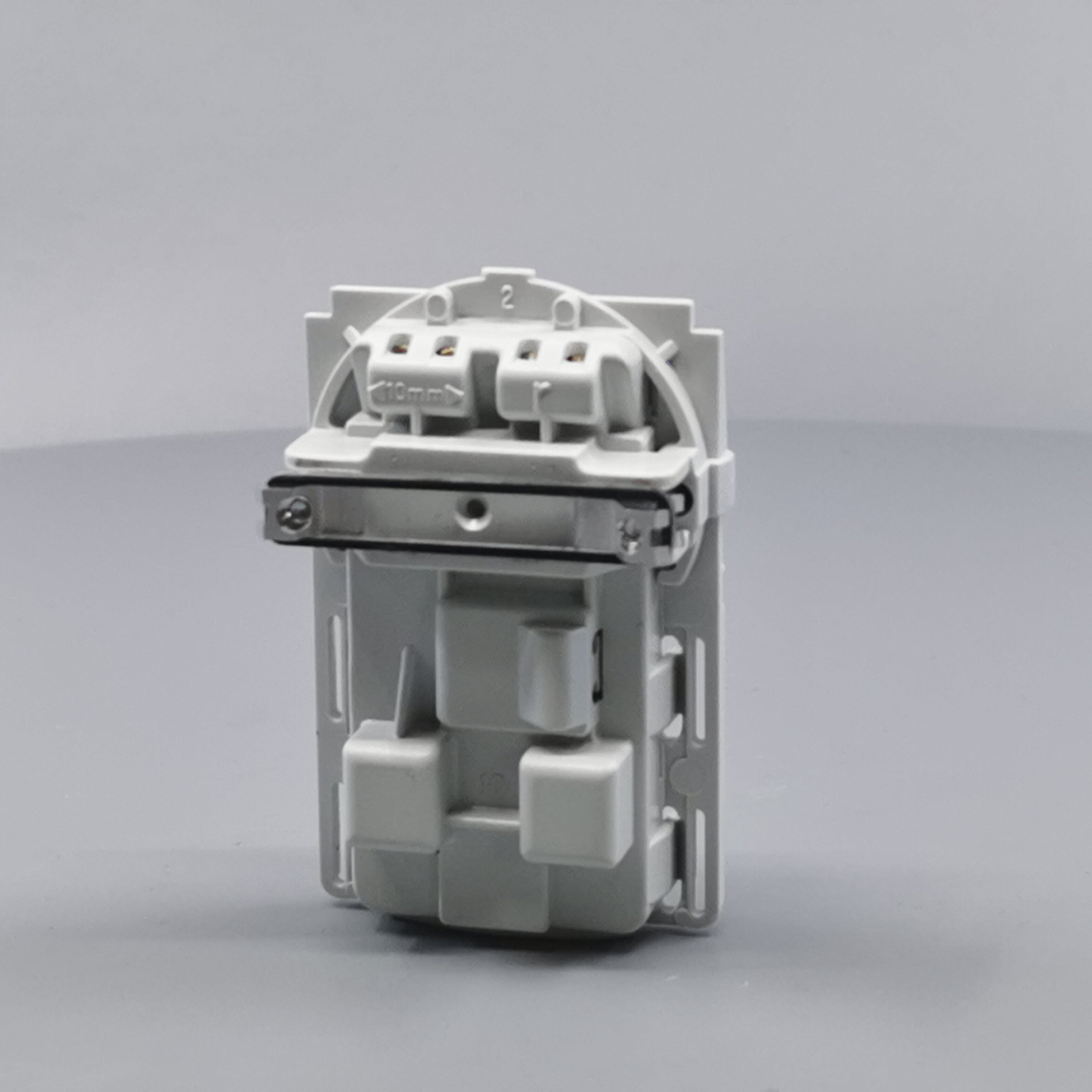 Fuga stikk. 2-pol m/jord med afbryder 1½m