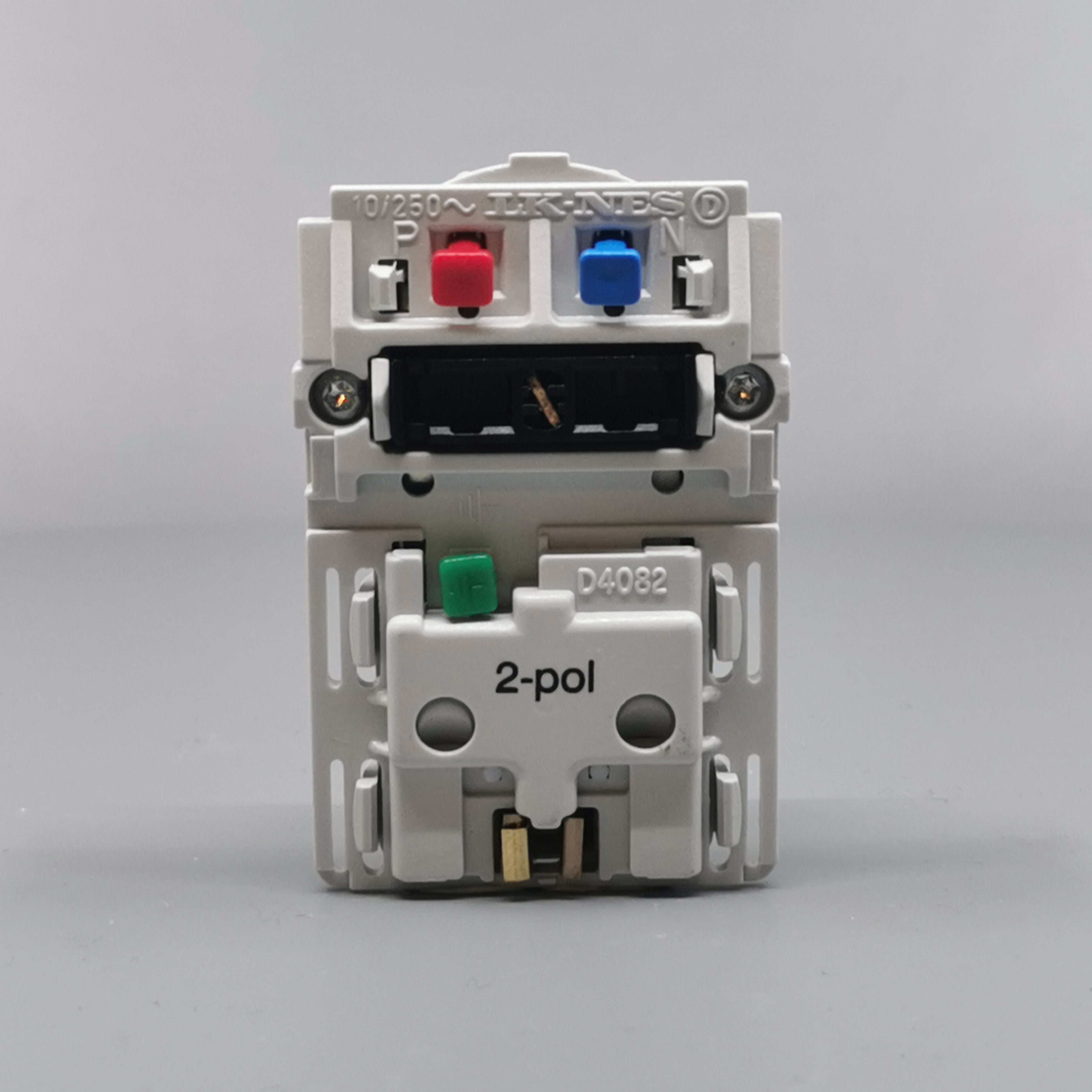 Fuga stikkontakt 2-pol m/jord afbryder 1½m