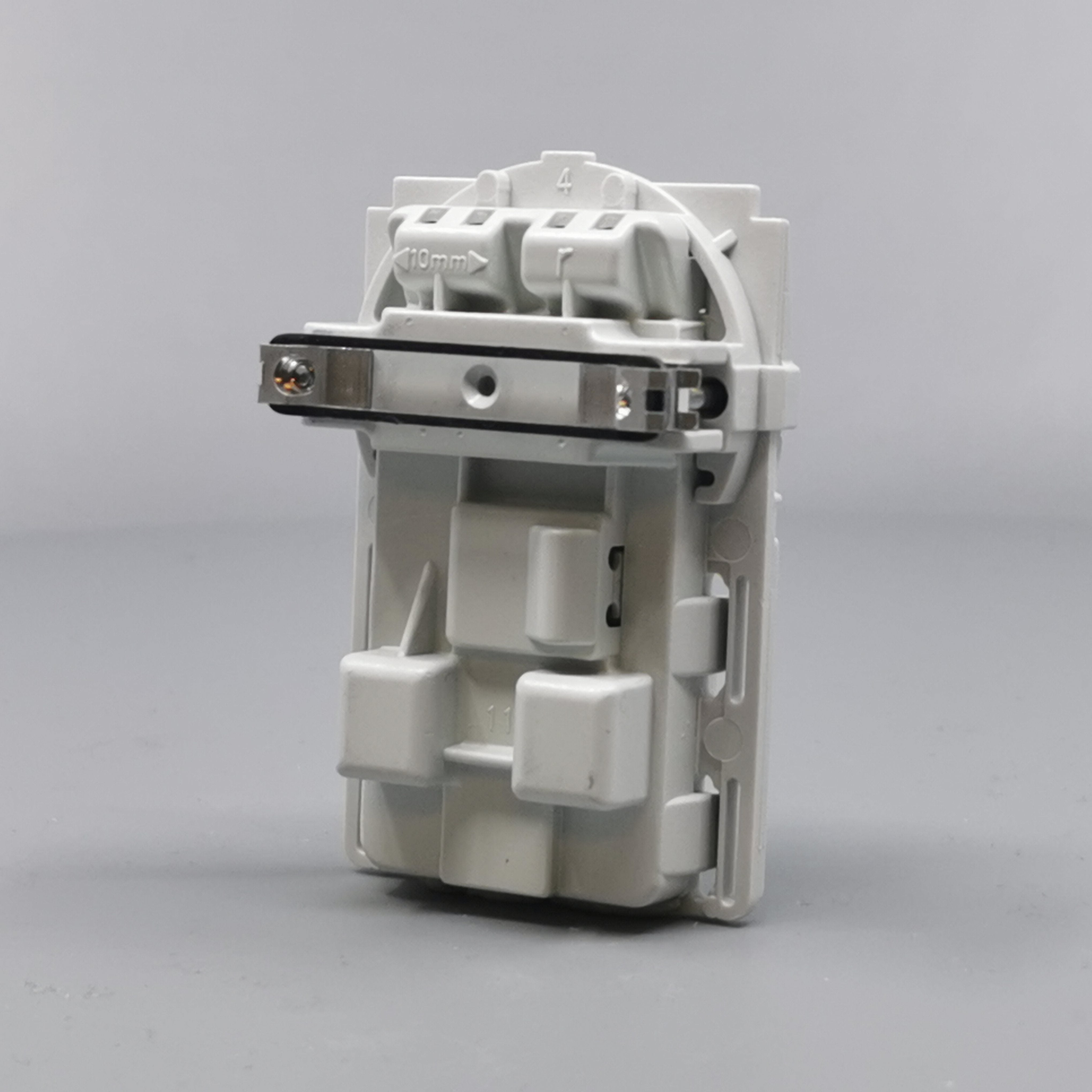 Fuga stikkontakt 2-pol m/jord afbryder 1½m