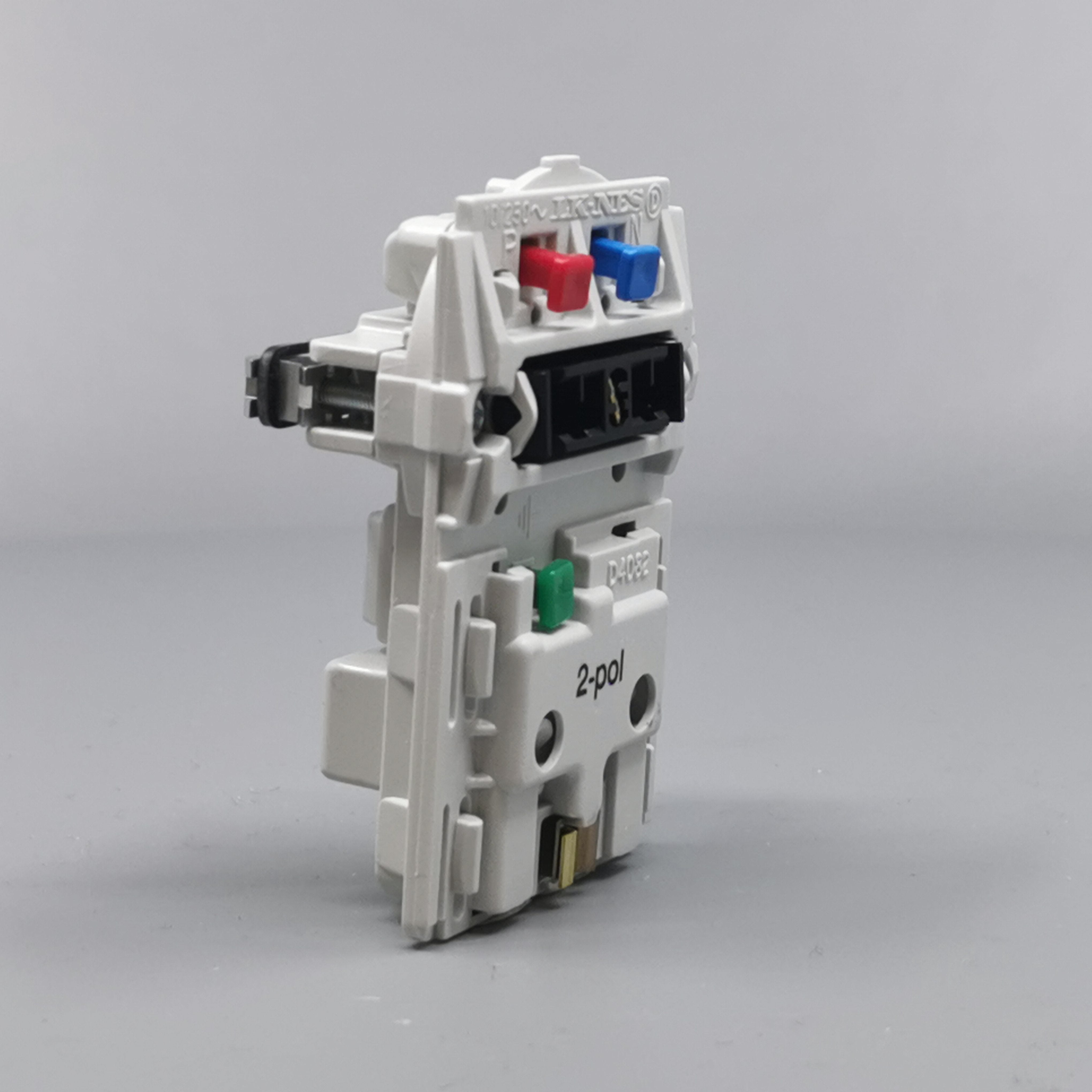 Fuga stikkontakt 2-pol m/jord afbryder 1½m