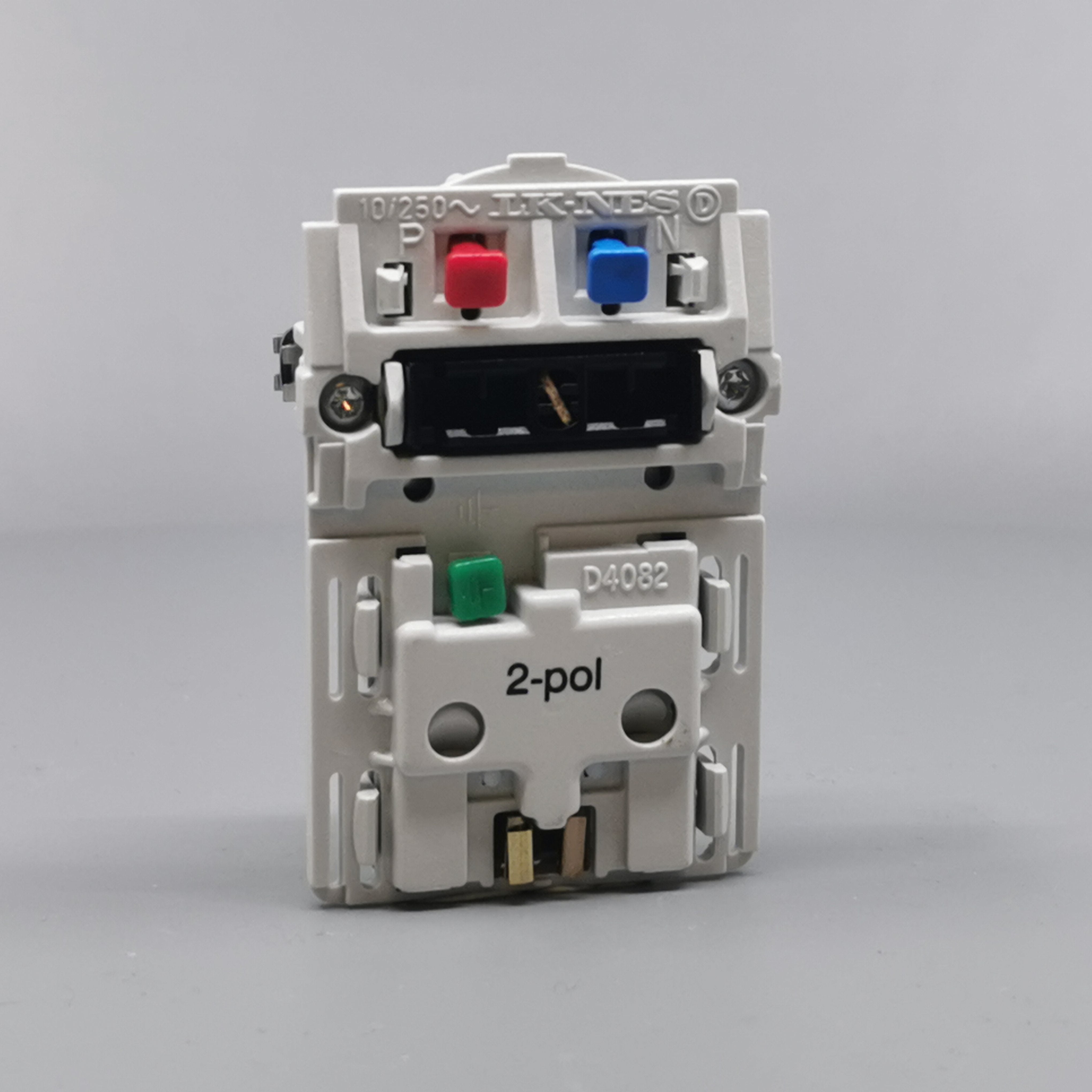 Fuga stikkontakt 2-pol m/jord afbryder 1½m