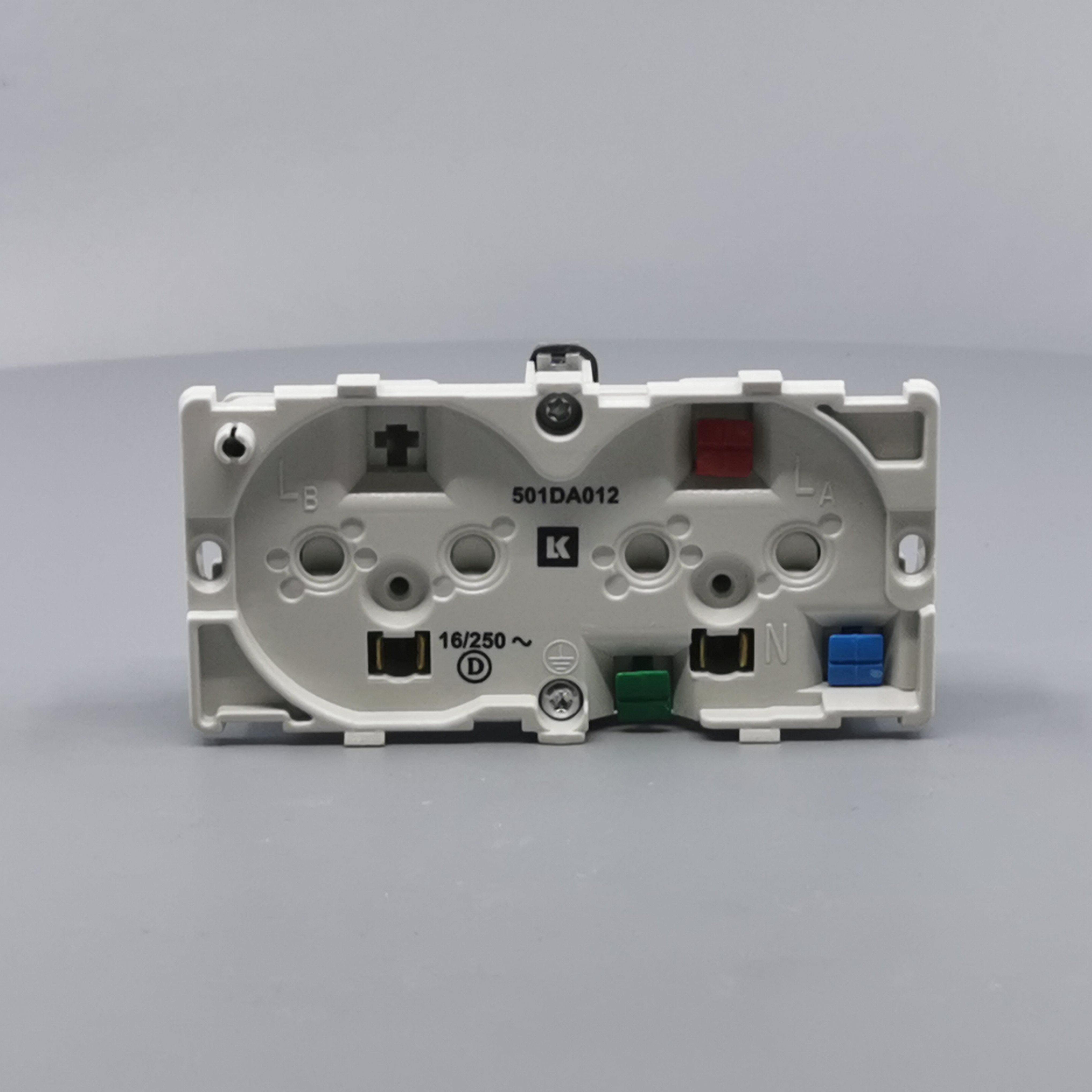 Fuga dobbelt stikkontakt 2-polet m/jord 2m