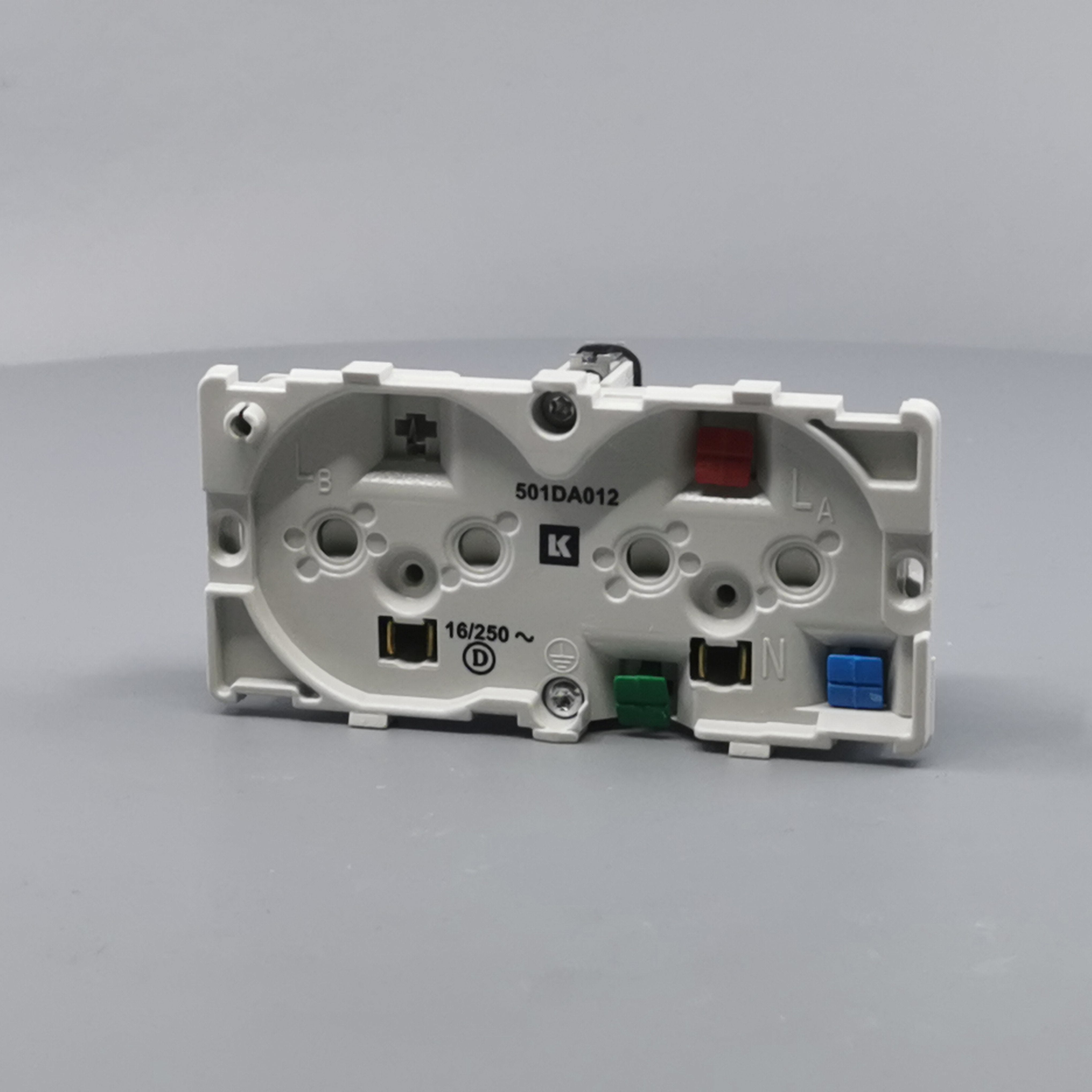 Fuga dobbelt stikkontakt 2-polet m/jord 2m