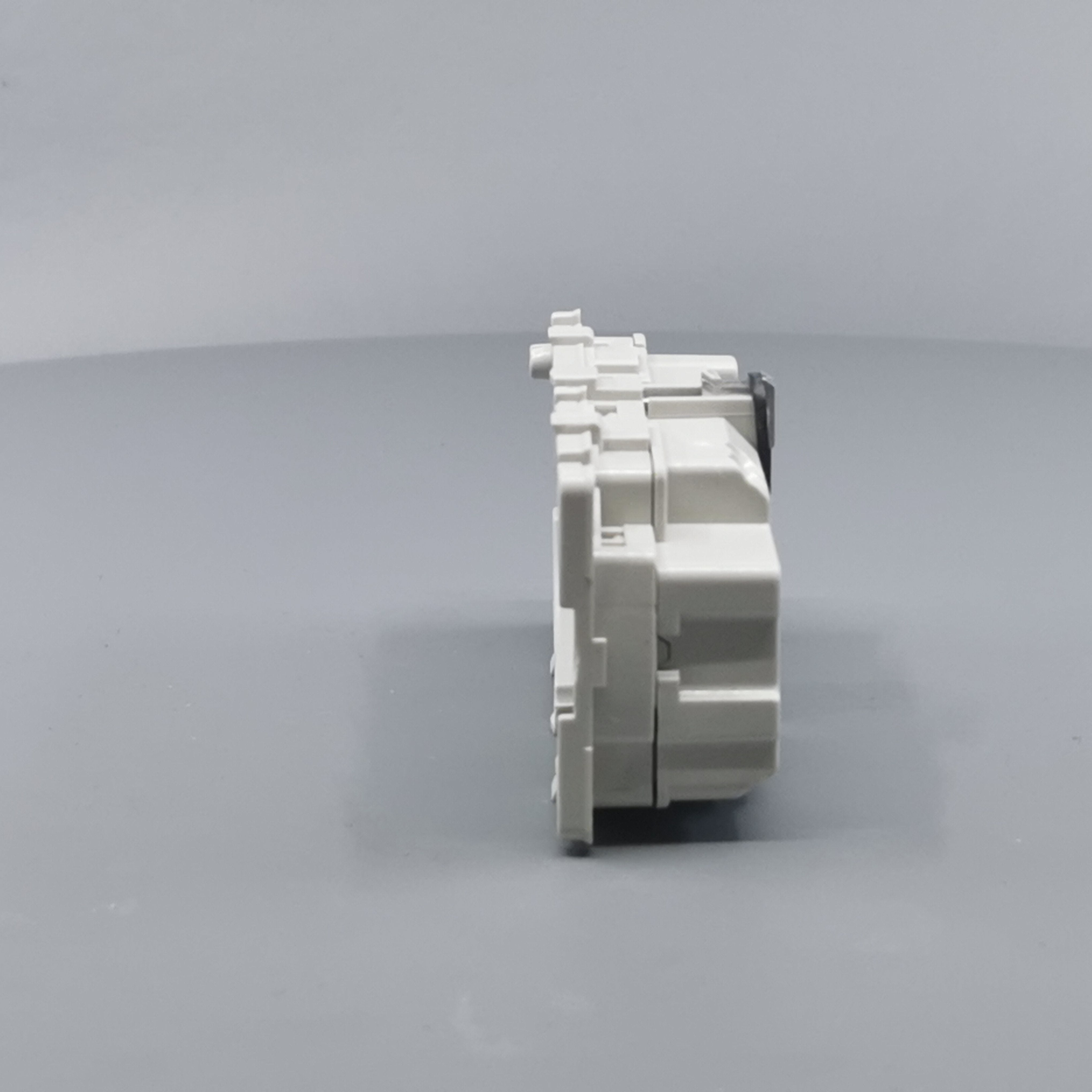 Fuga dobbelt stikkontakt 2-polet m/jord 2m