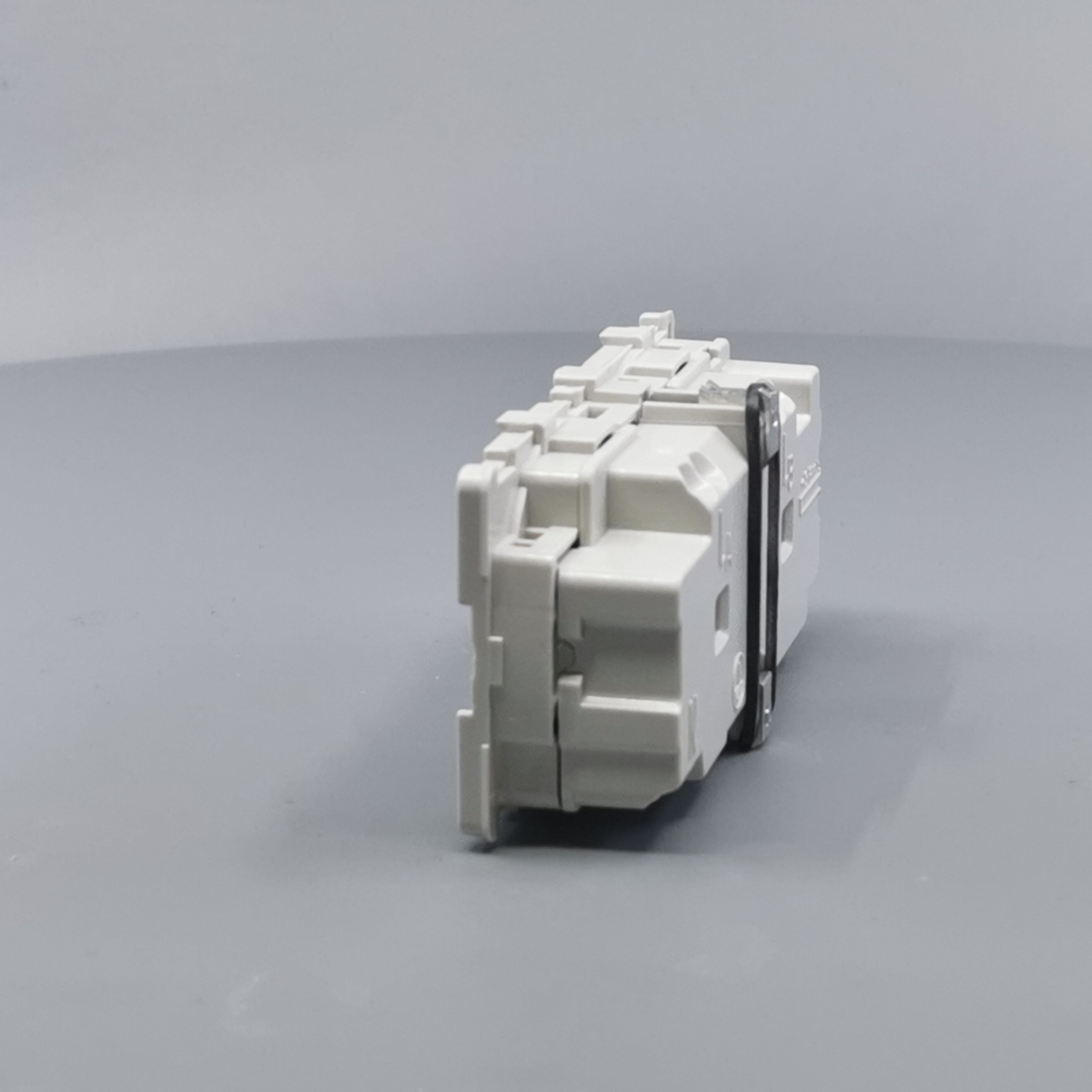 Fuga dobbelt stikkontakt 2-polet m/jord 2m