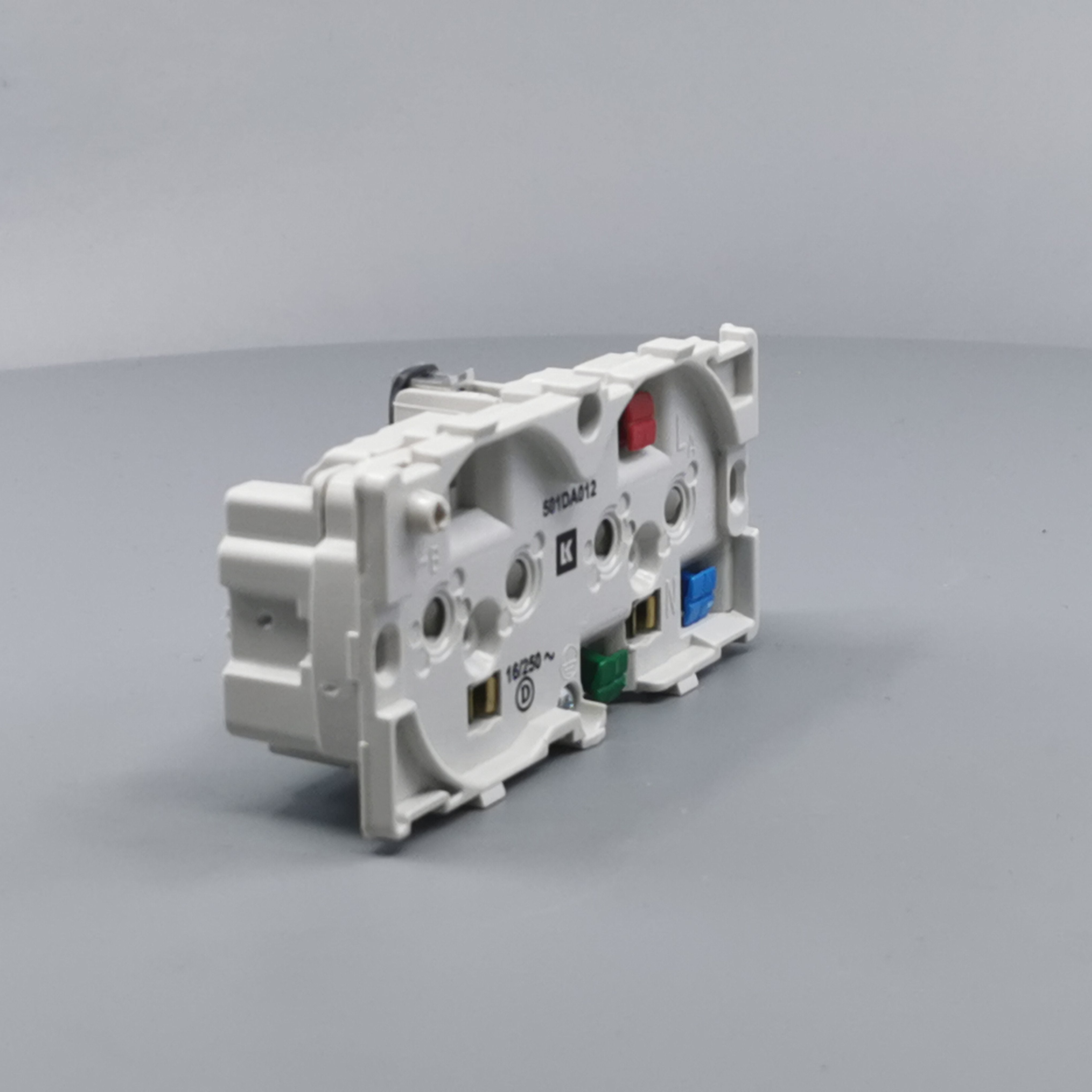 Fuga dobbelt stikkontakt 2-polet m/jord 2m