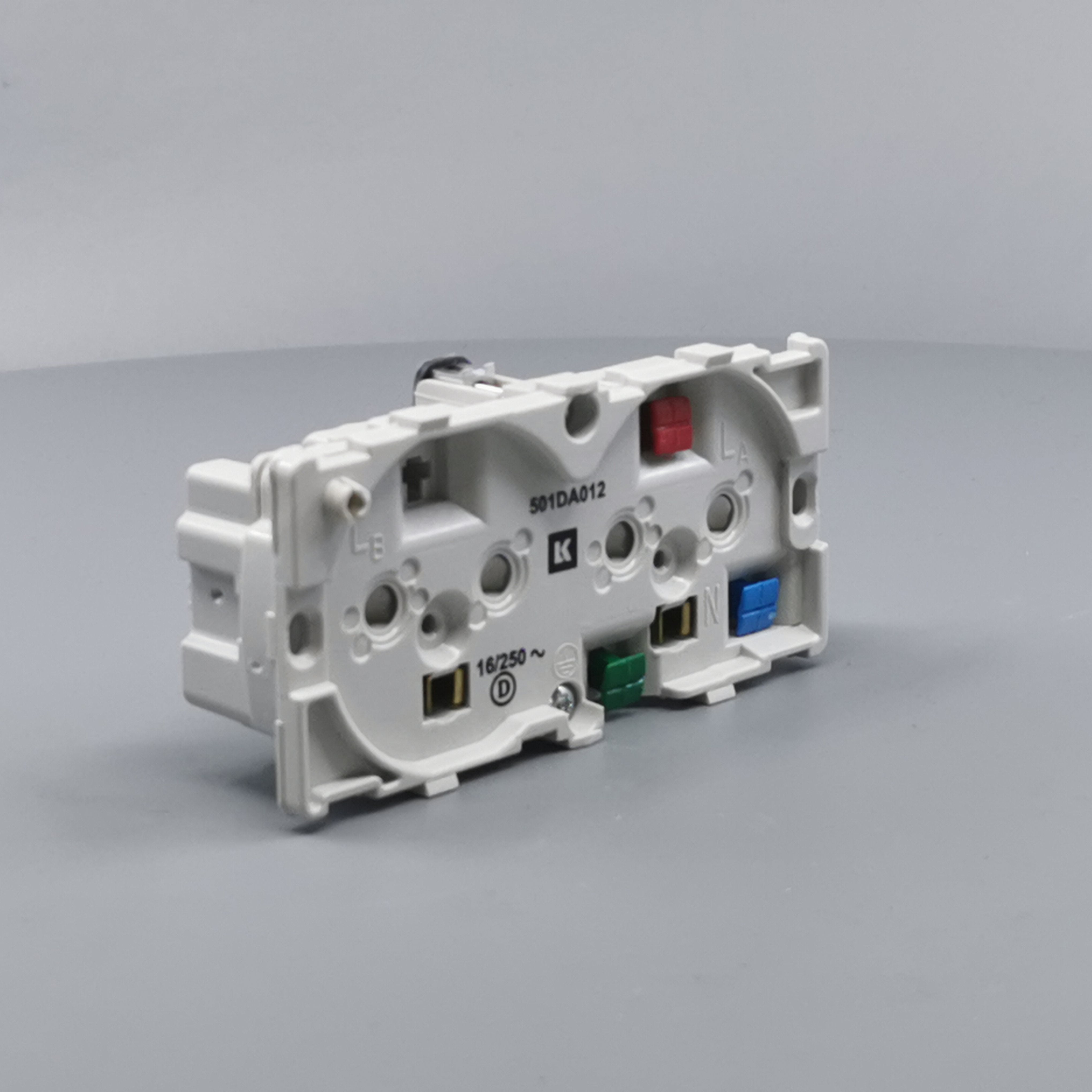 Fuga dobbelt stikkontakt 2-polet m/jord 2m