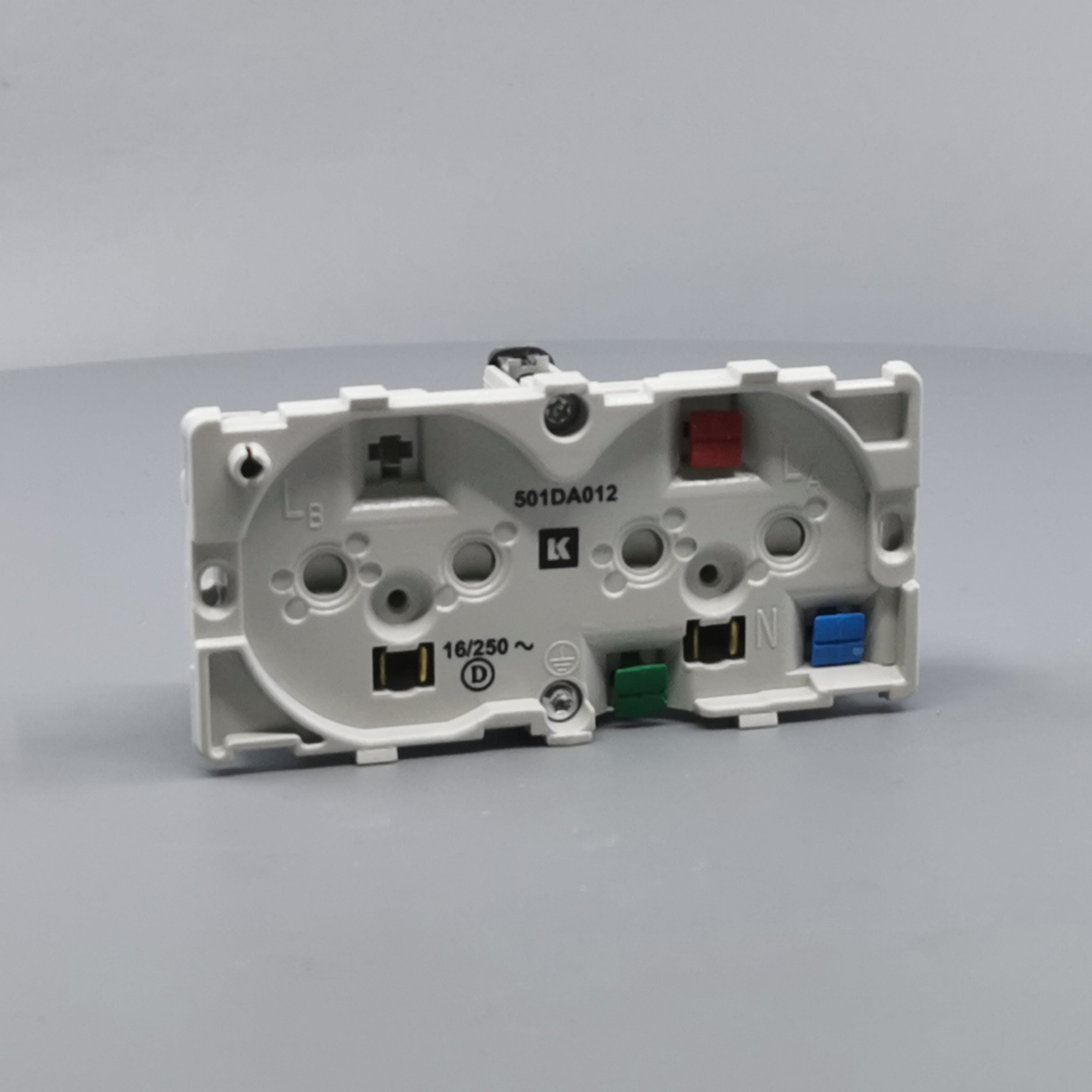 Fuga dobbelt stikkontakt 2-polet m/jord 2m