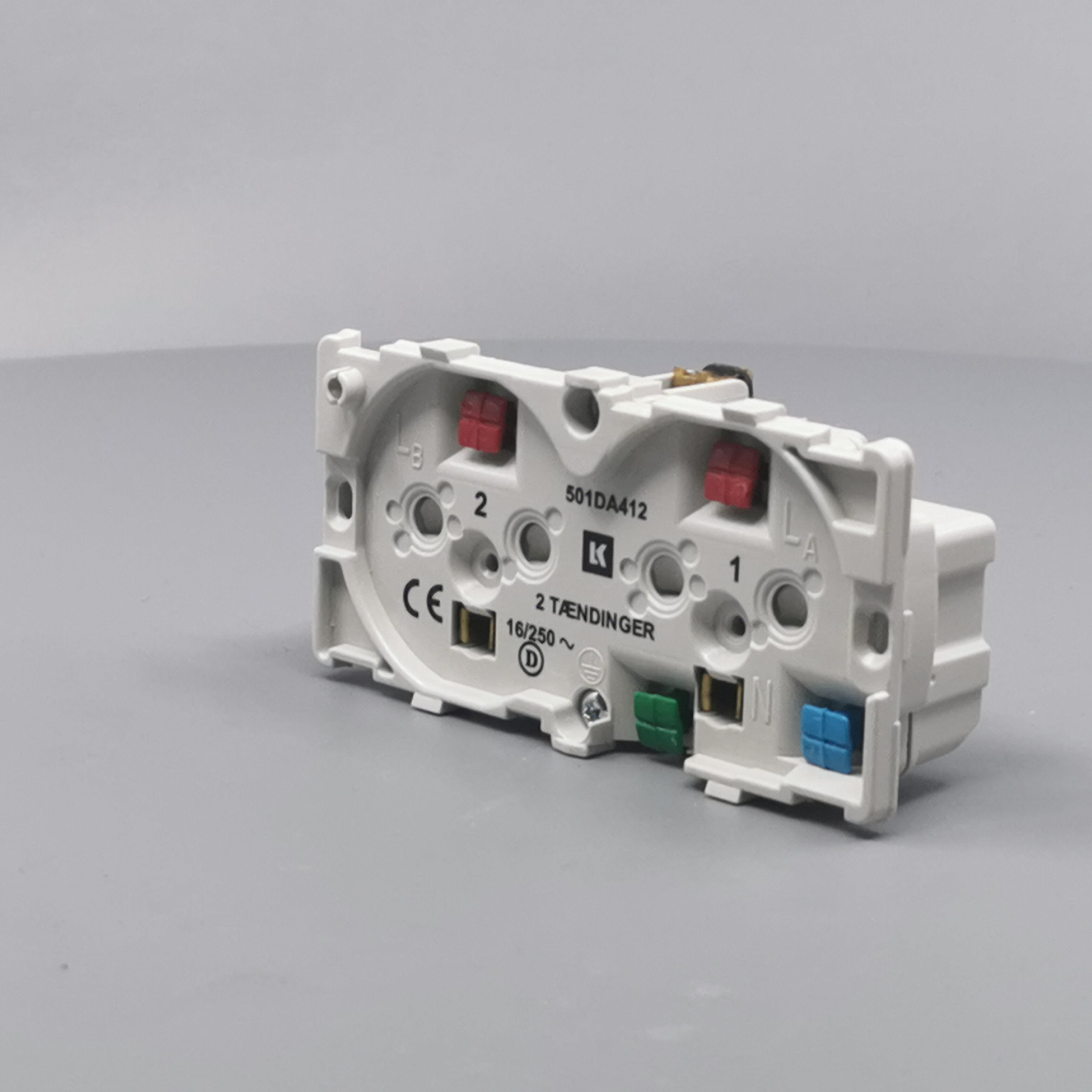 Fuga dobbelt stikkontakt for 2 tændinger 2-polet m