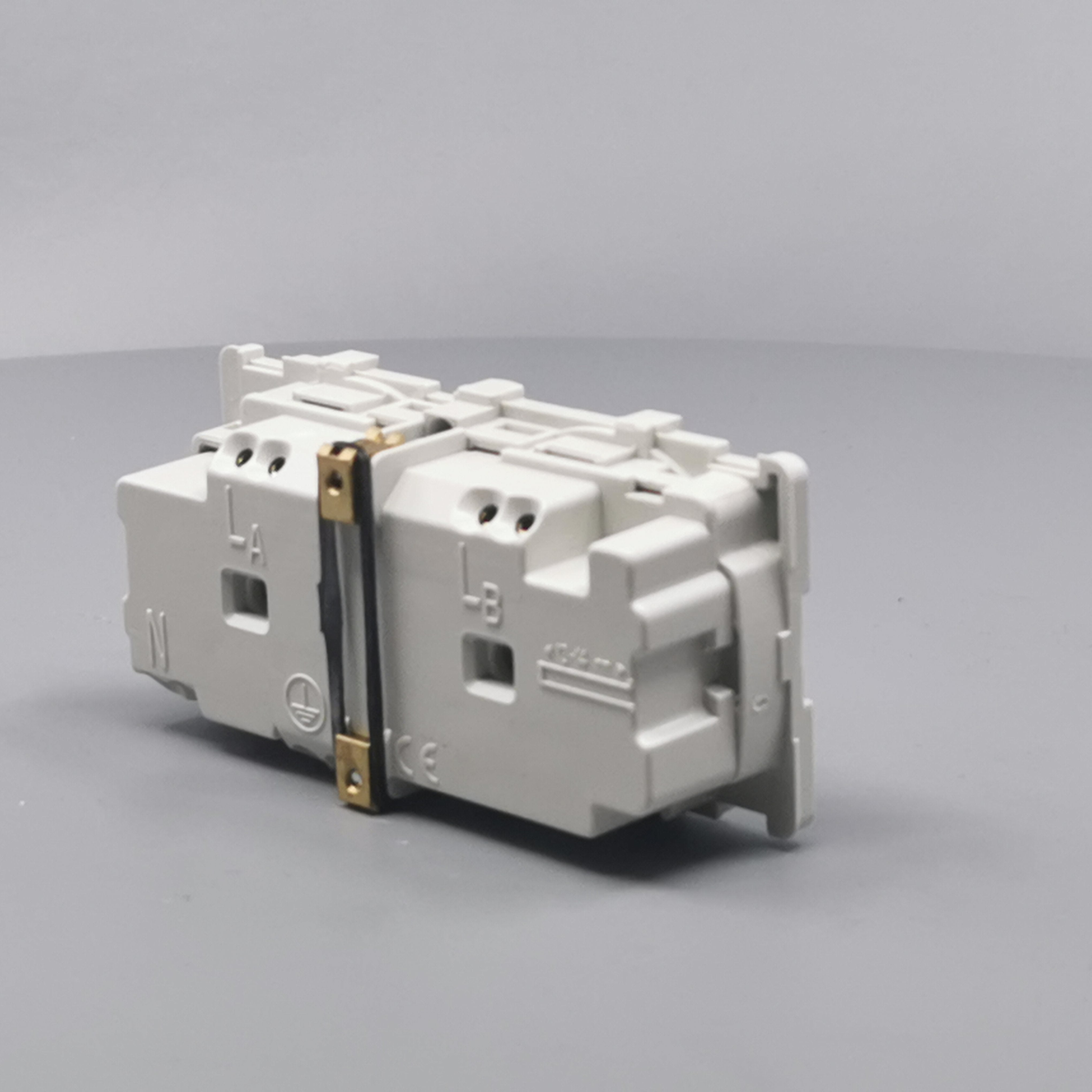 Fuga dobbelt stikkontakt for 2 tændinger 2-polet m