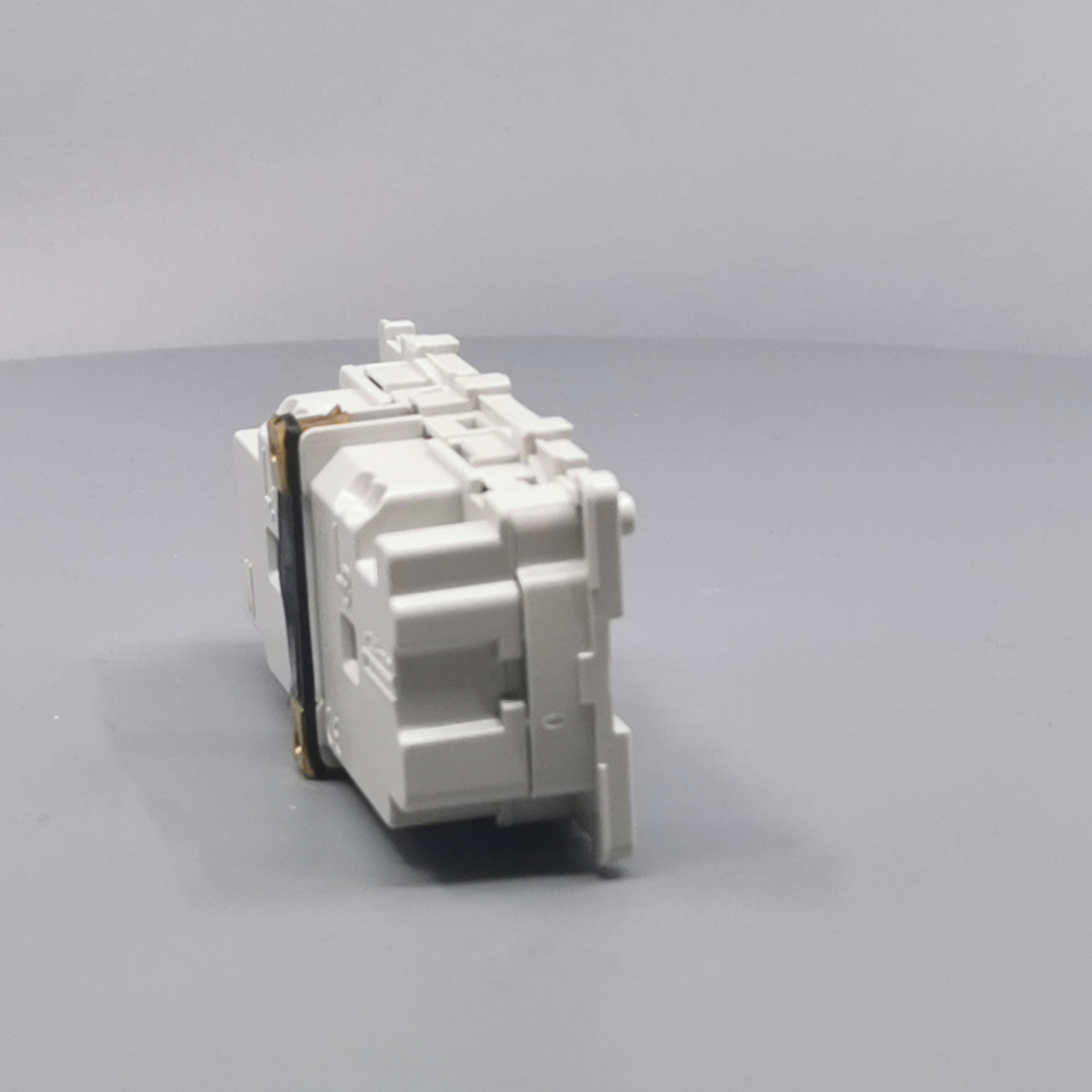 Fuga dobbelt stikkontakt for 2 tændinger 2-polet m