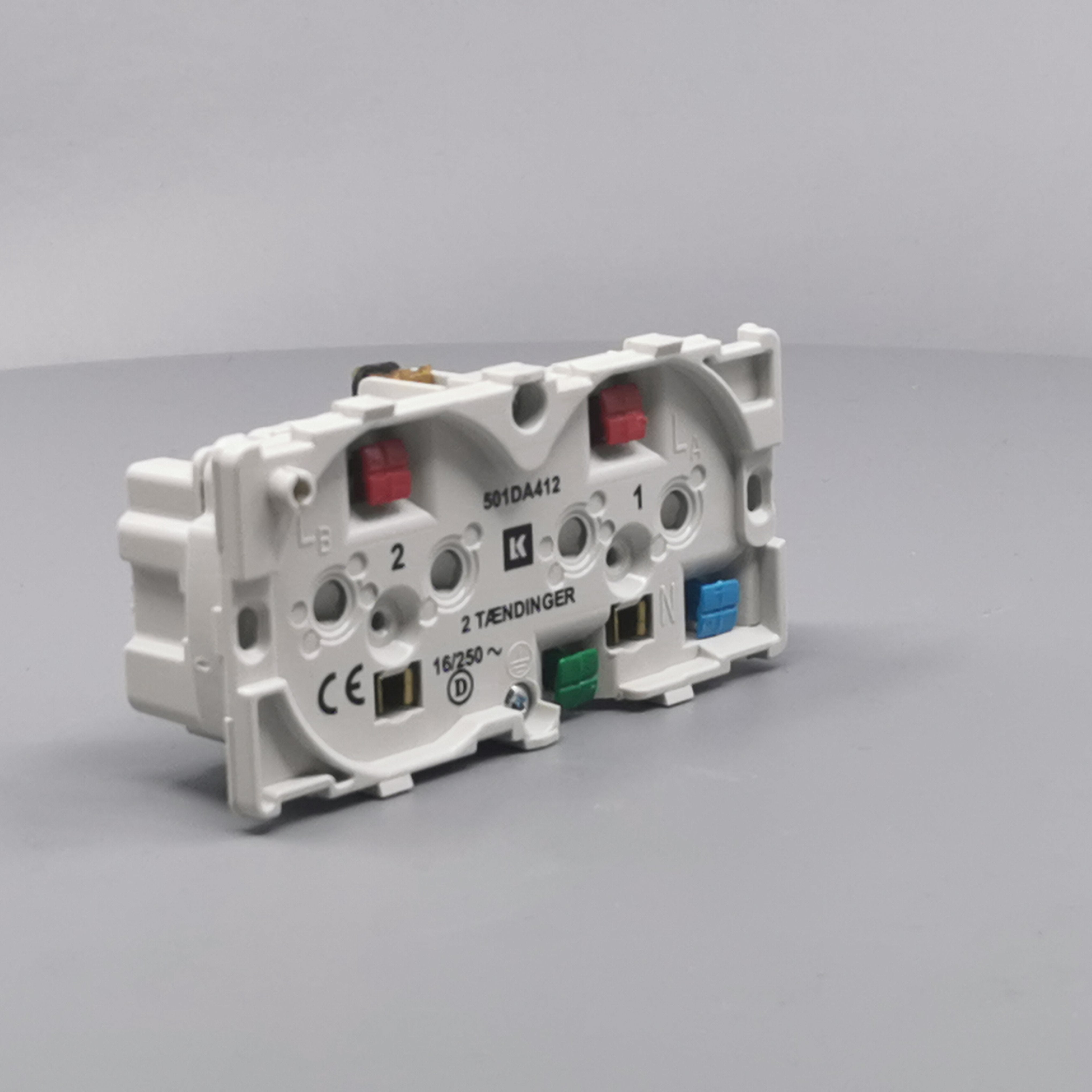 Fuga dobbelt stikkontakt for 2 tændinger 2-polet m