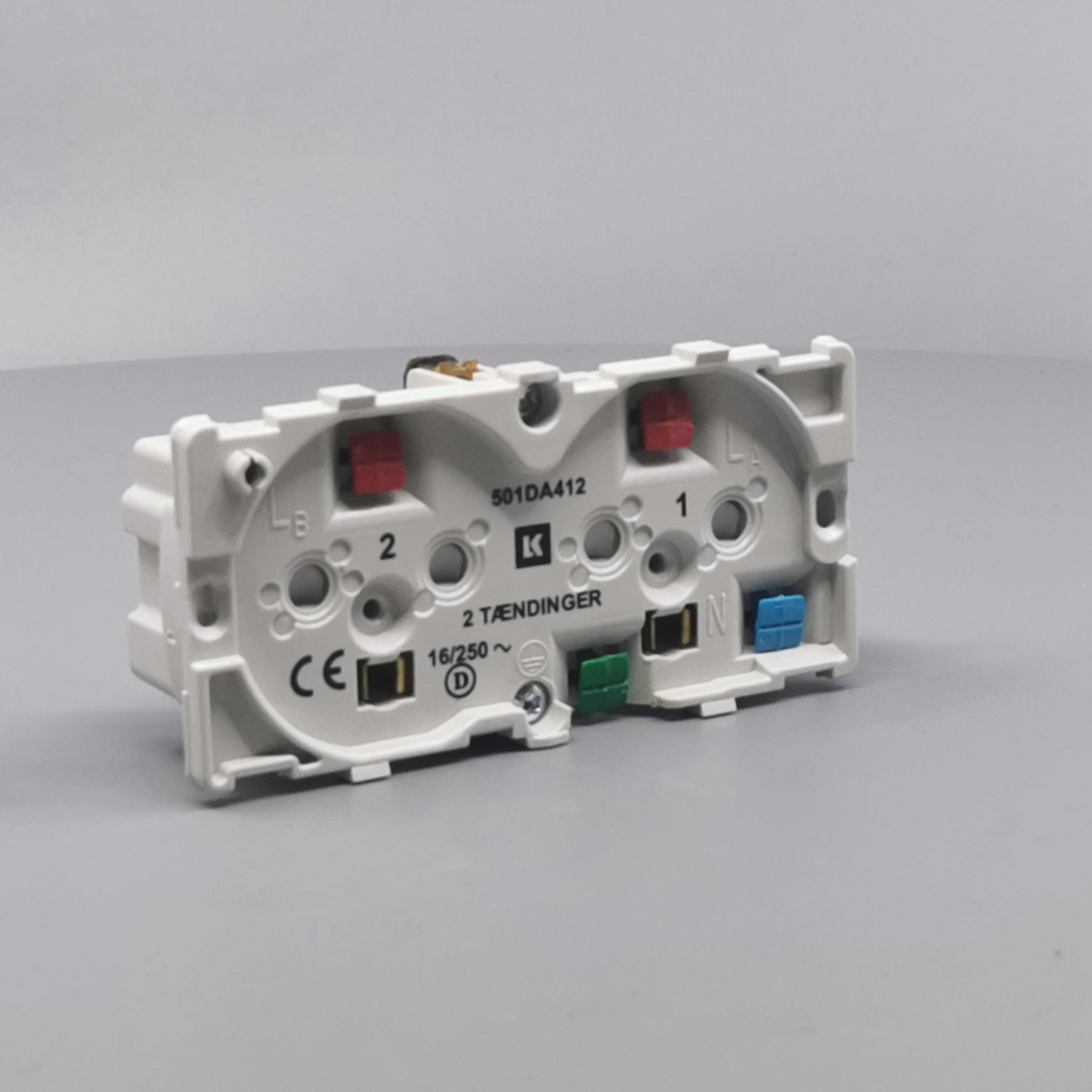 Fuga dobbelt stikkontakt for 2 tændinger 2-polet m