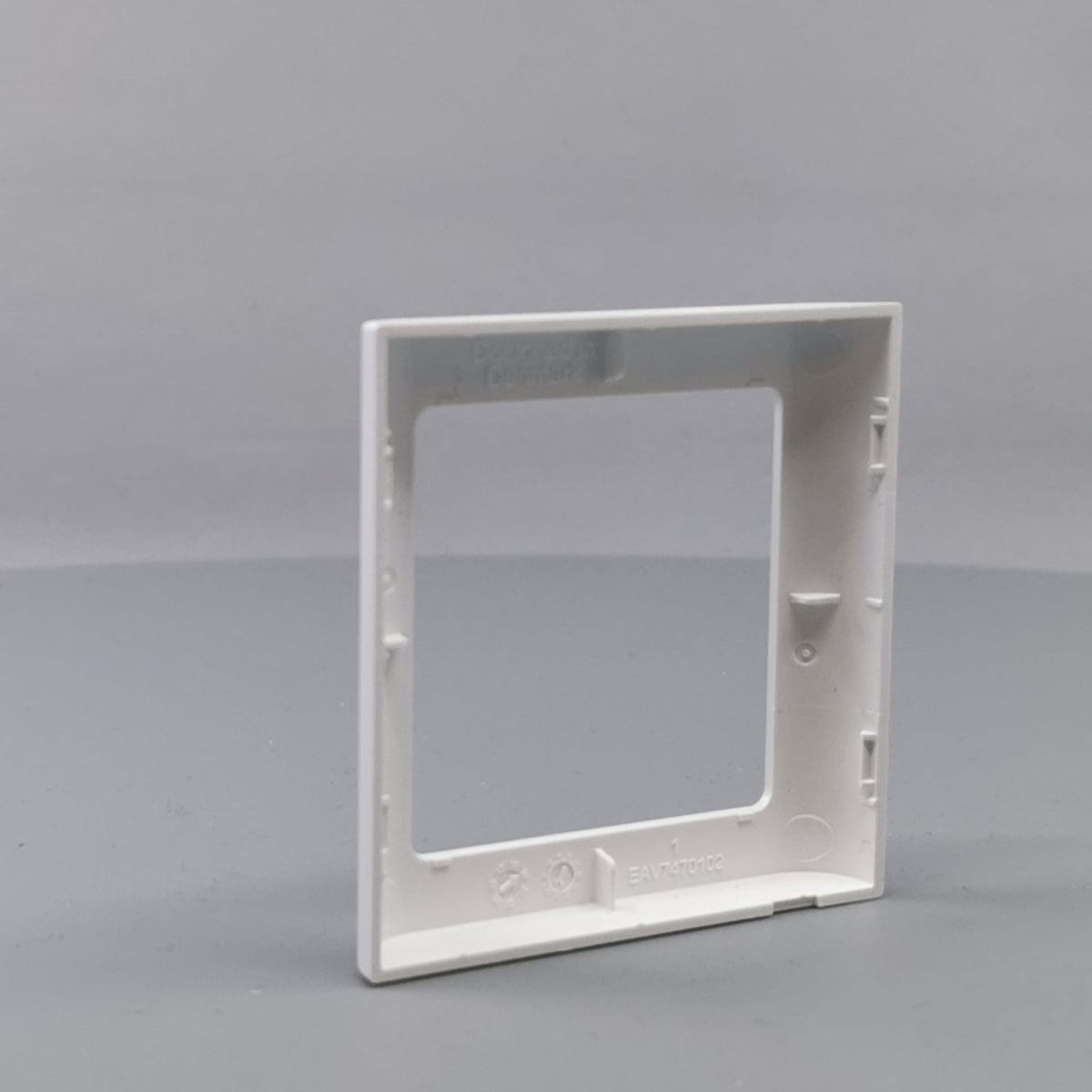 LK Fuga ramme SOFT 63 1m - hvid (360° frame 11)