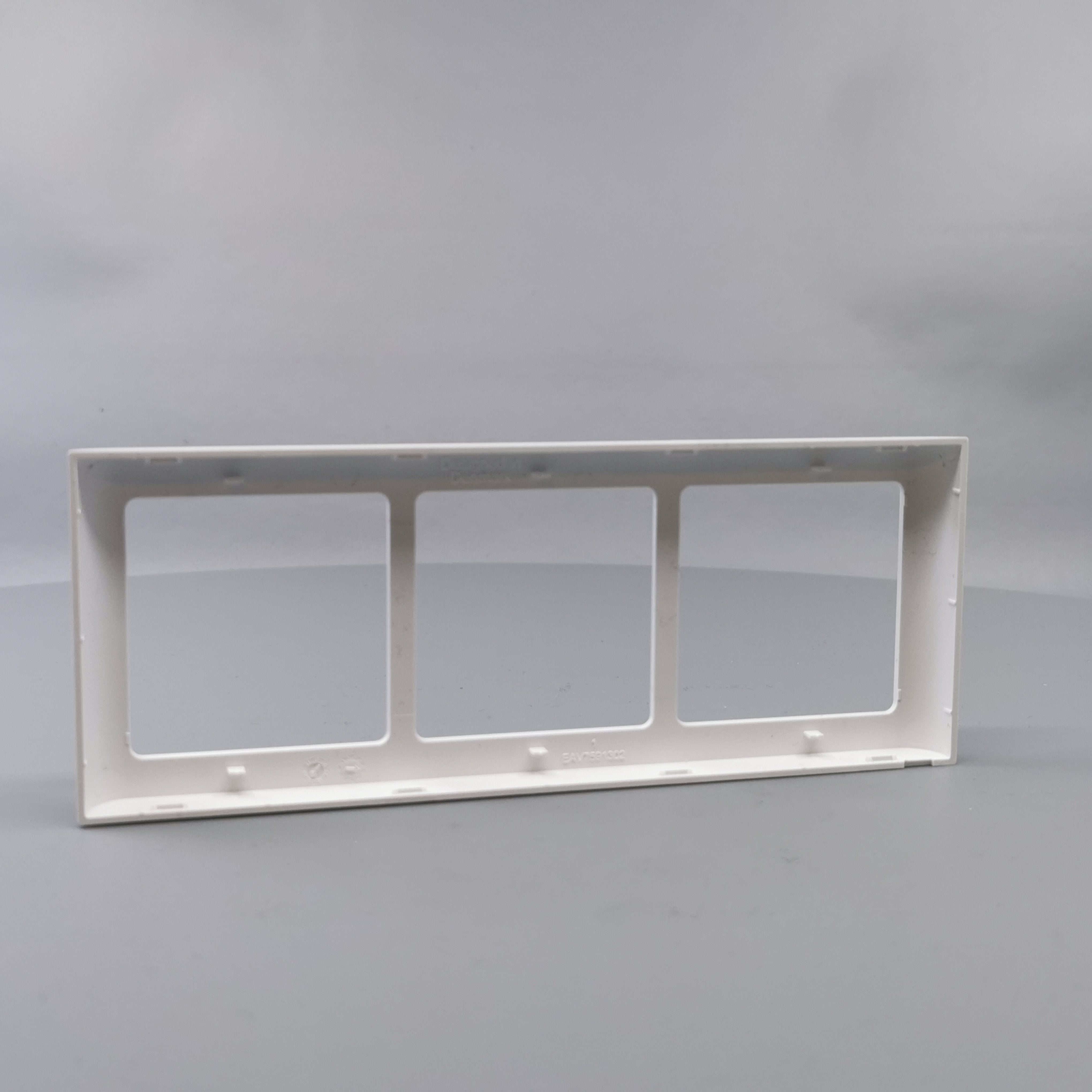 LK Fuga ramme SOFT 63 3x1m vandret - hvid