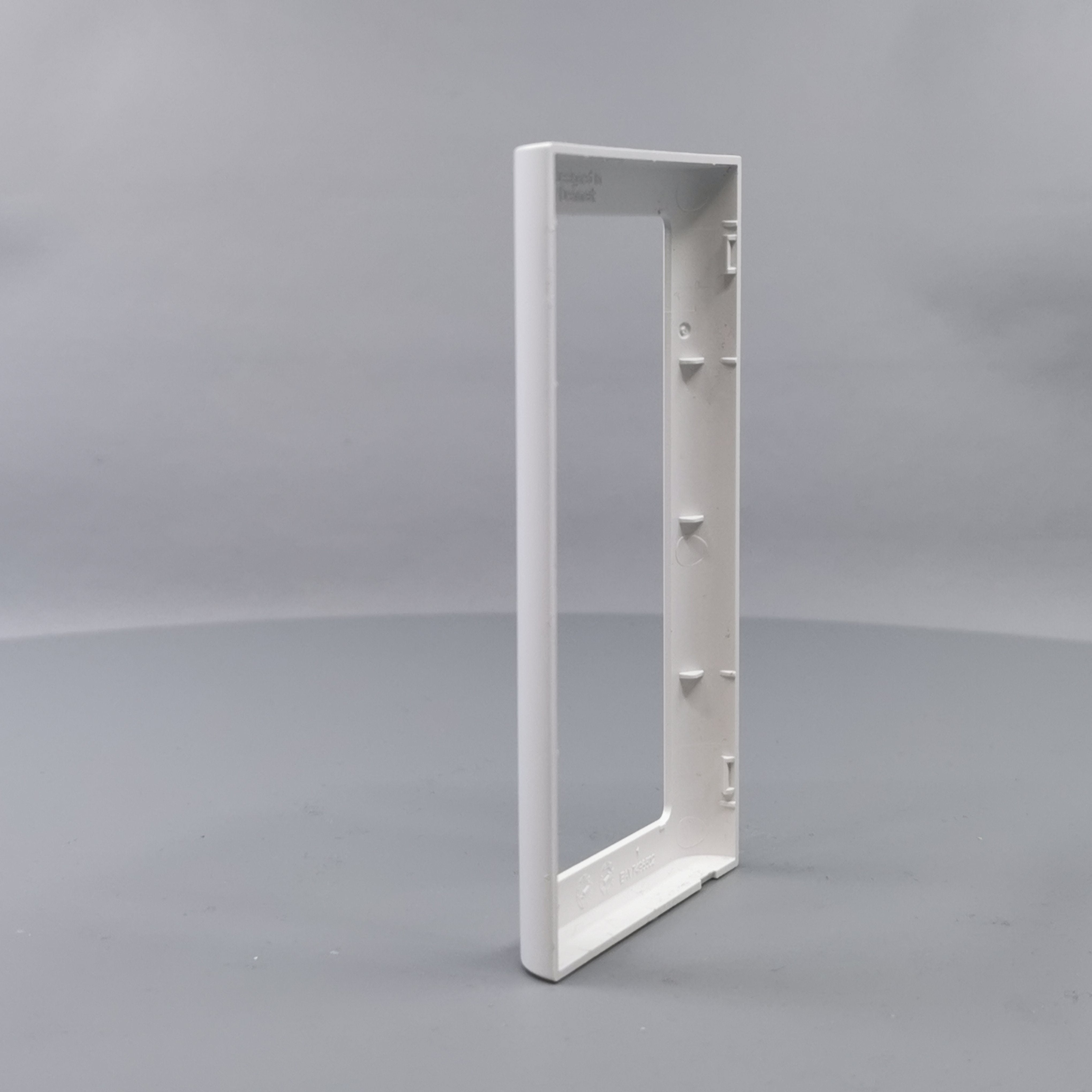 LK Fuga ramme SOFT 63 2m lodret - hvid