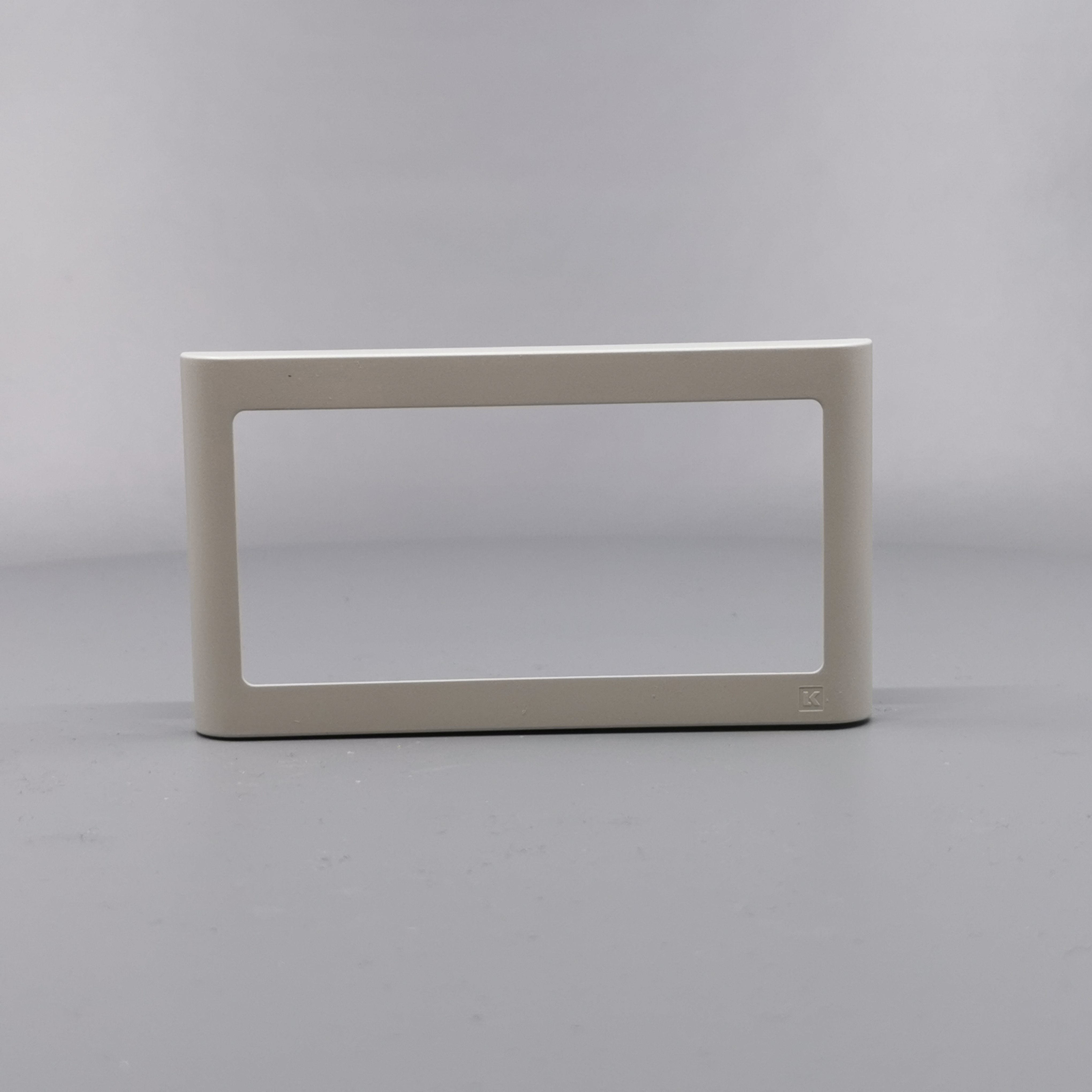 LK Fuga ramme SOFT 63 2m vandret - lysegrå