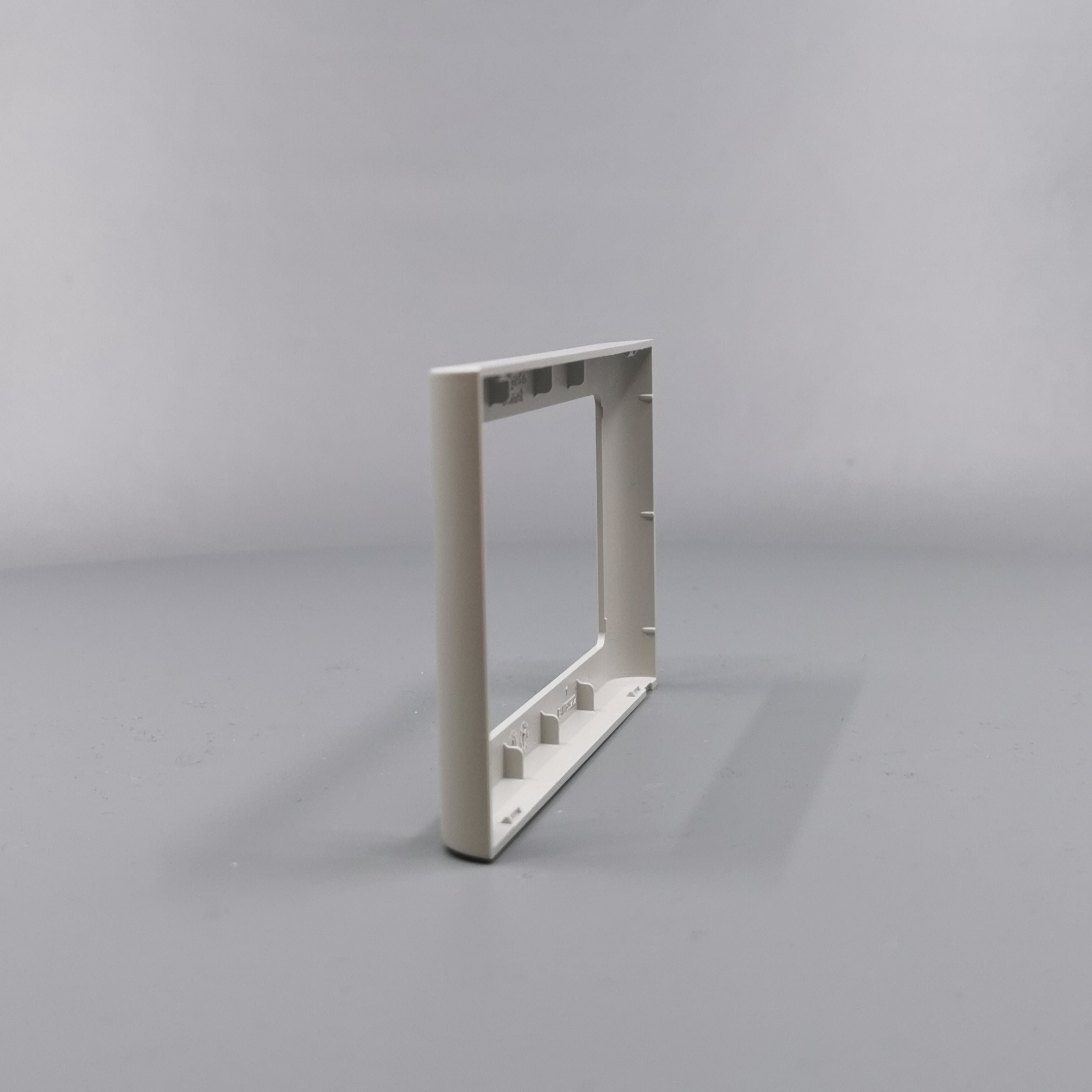 LK Fuga ramme SOFT 63 2m vandret - lysegrå