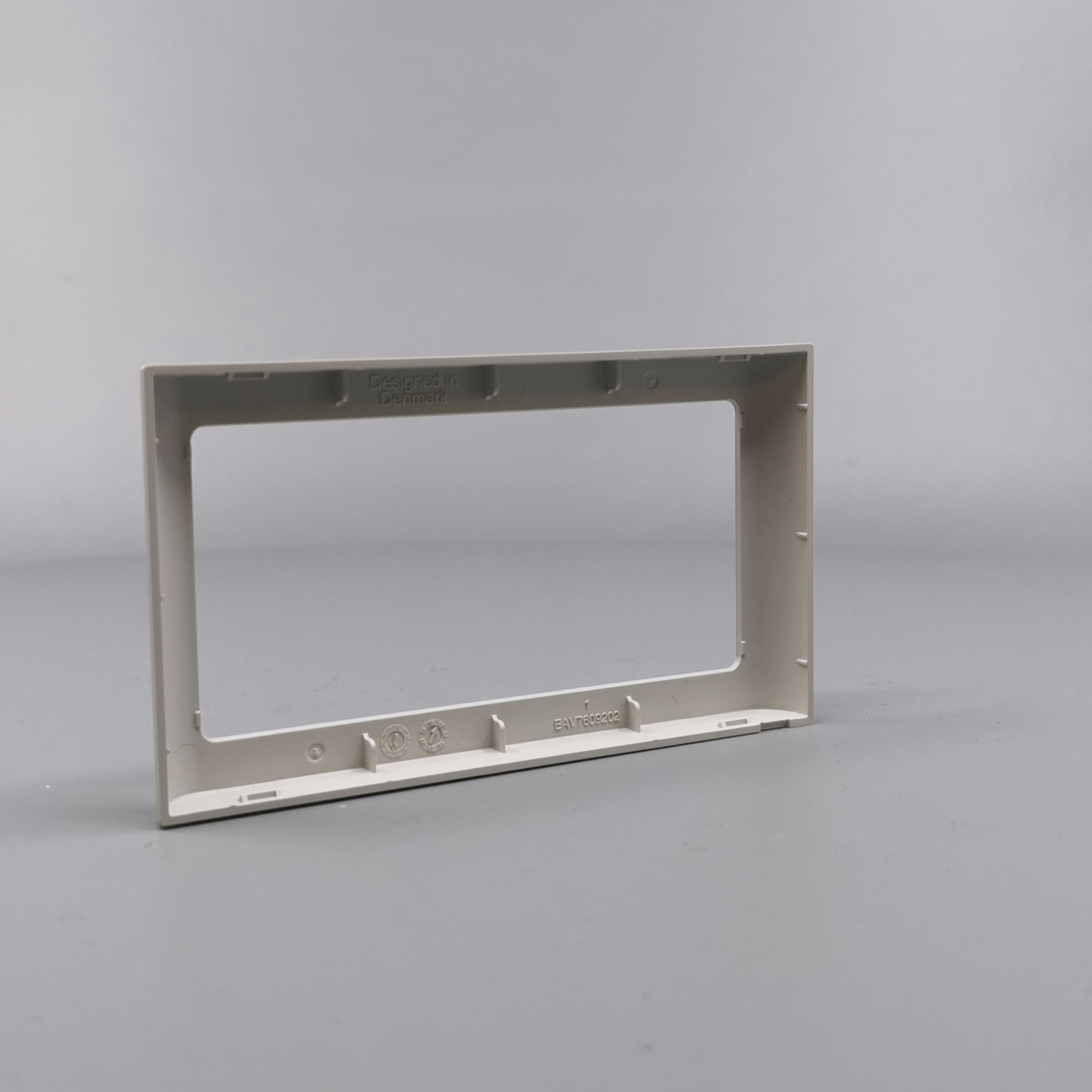 LK Fuga ramme SOFT 63 2m vandret - lysegrå