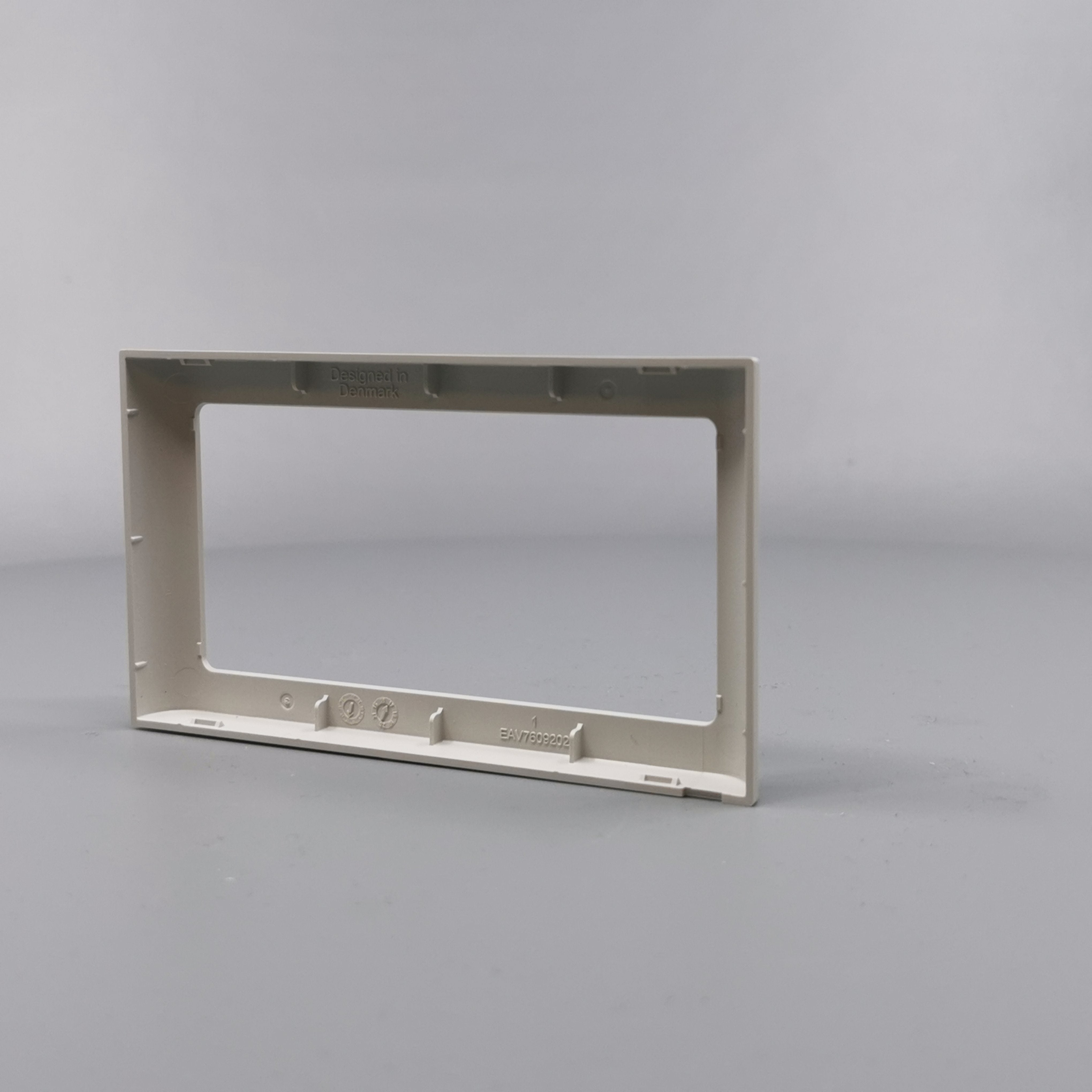 LK Fuga ramme SOFT 63 2m vandret - lysegrå