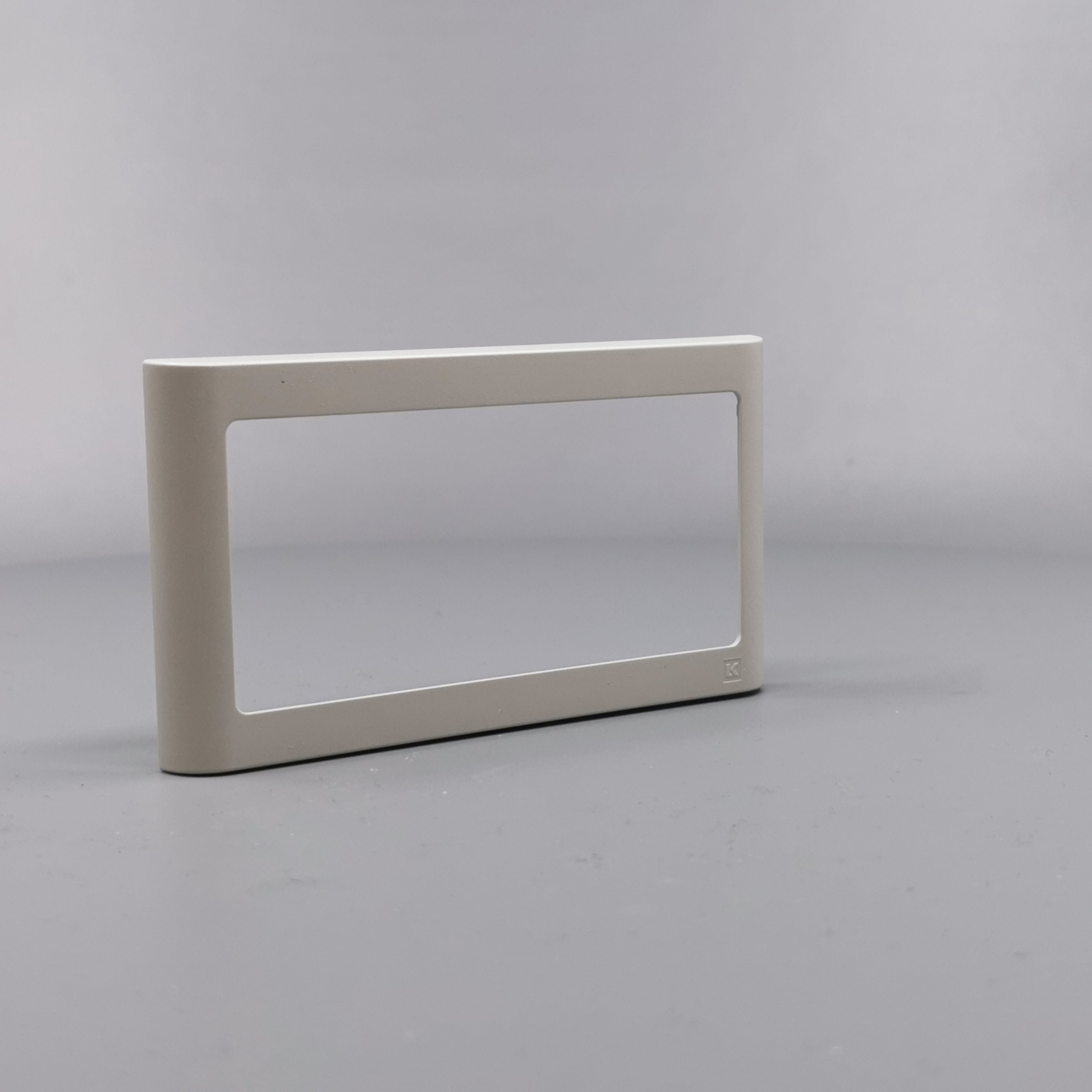 LK Fuga ramme SOFT 63 2m vandret - lysegrå