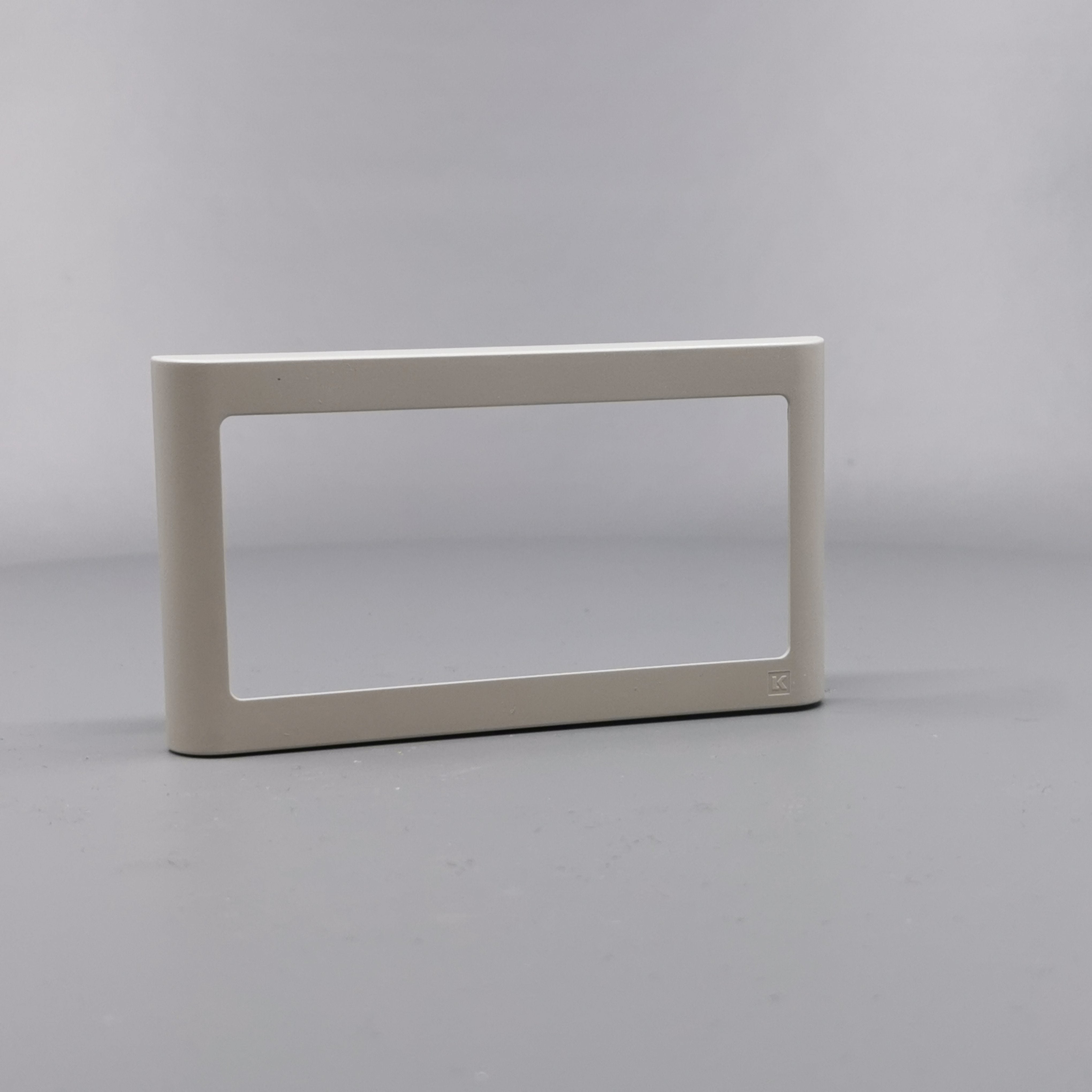 LK Fuga ramme SOFT 63 2m vandret - lysegrå