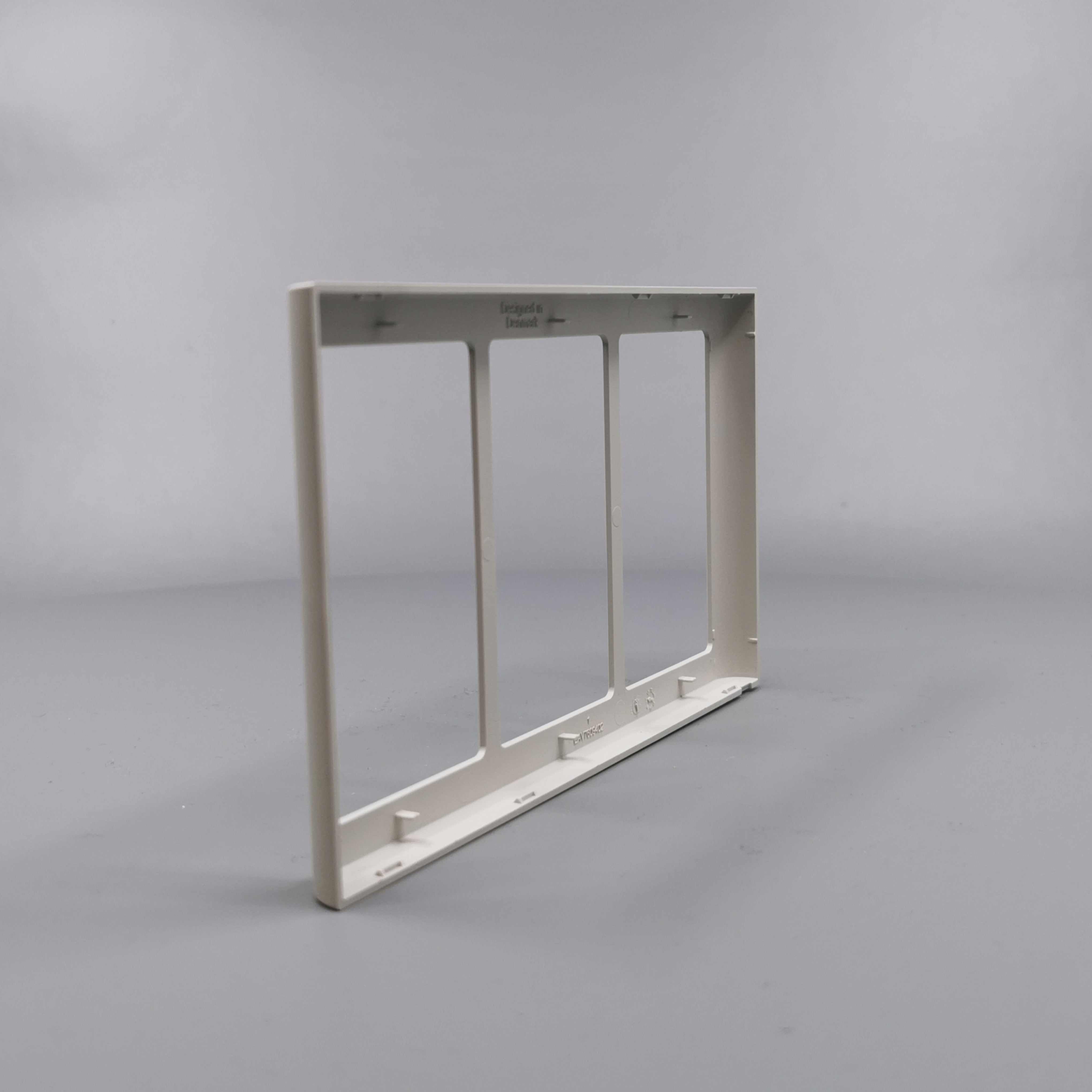 LK Fuga ramme SOFT 63 3x1½m - lysegrå