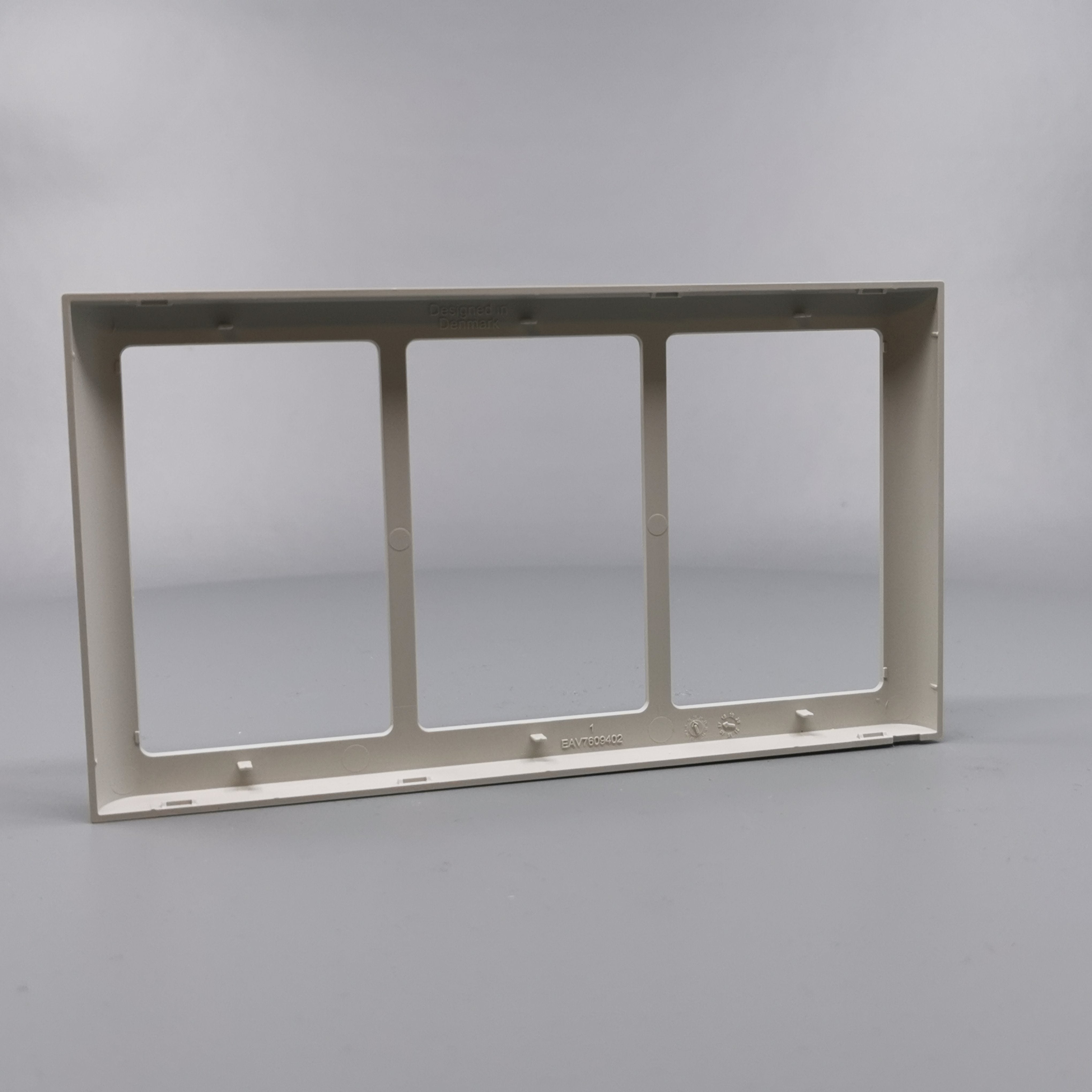 LK Fuga ramme SOFT 63 3x1½m - lysegrå