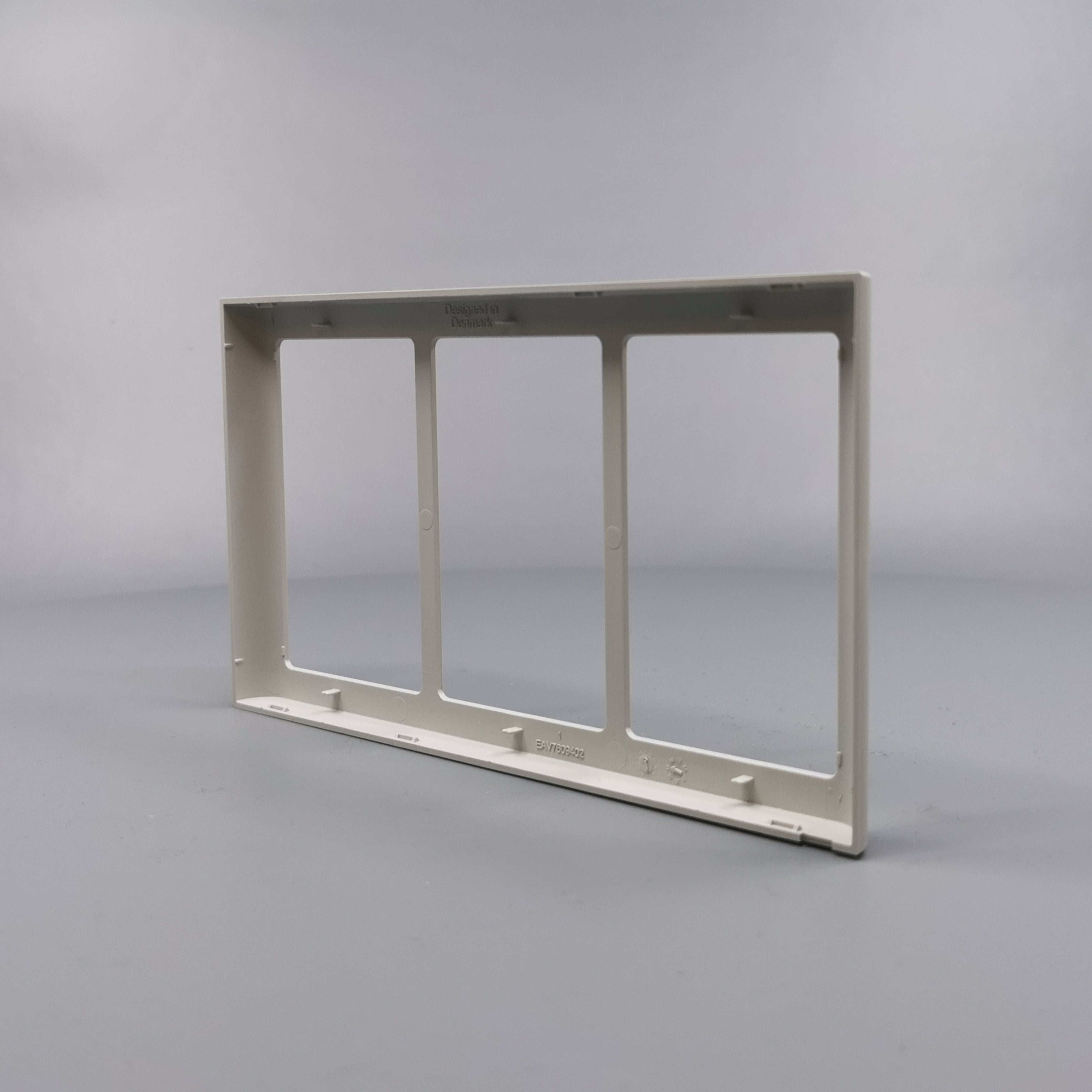 LK Fuga ramme SOFT 63 3x1½m - lysegrå