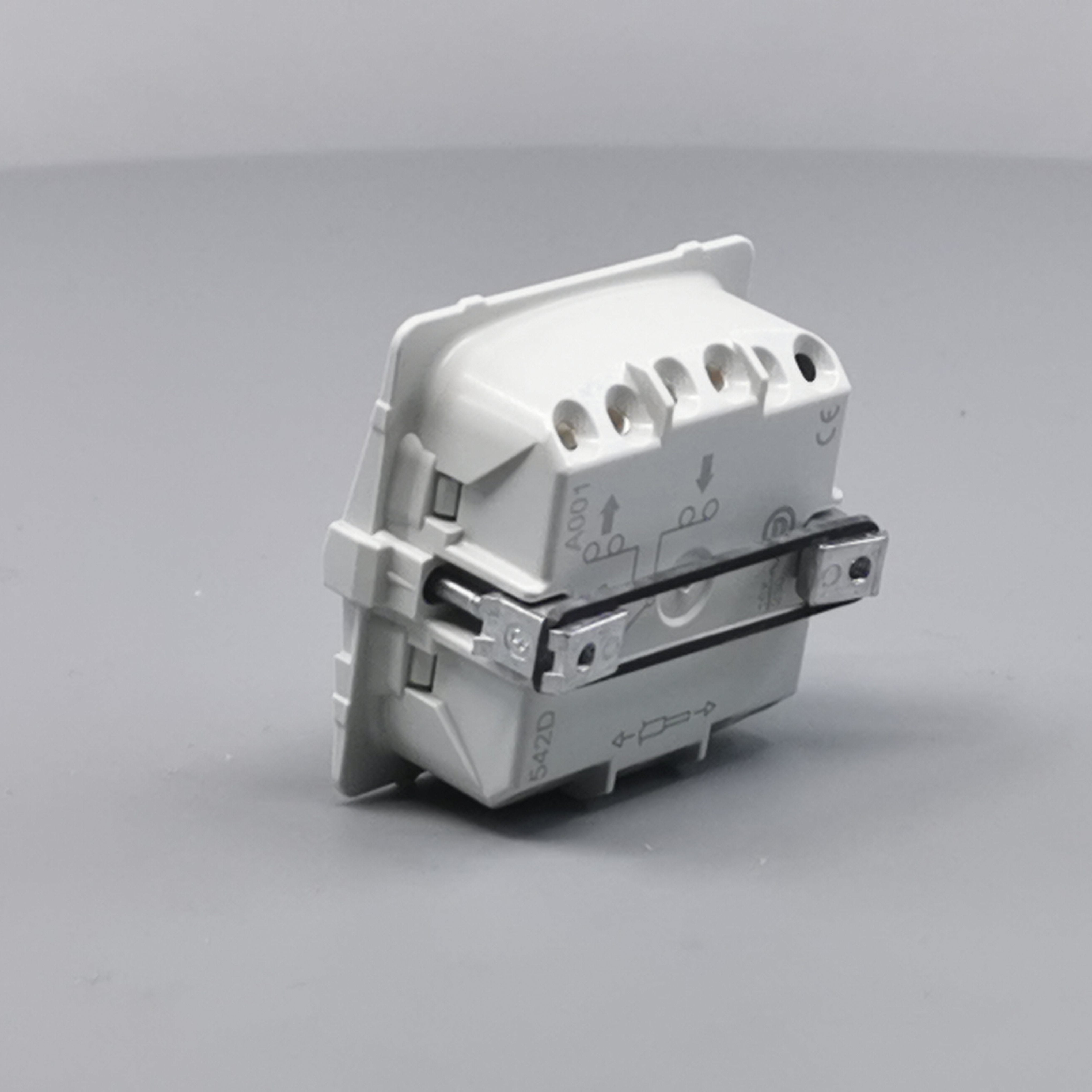 Fuga 1-polet afbryder 16A, uden afdækning