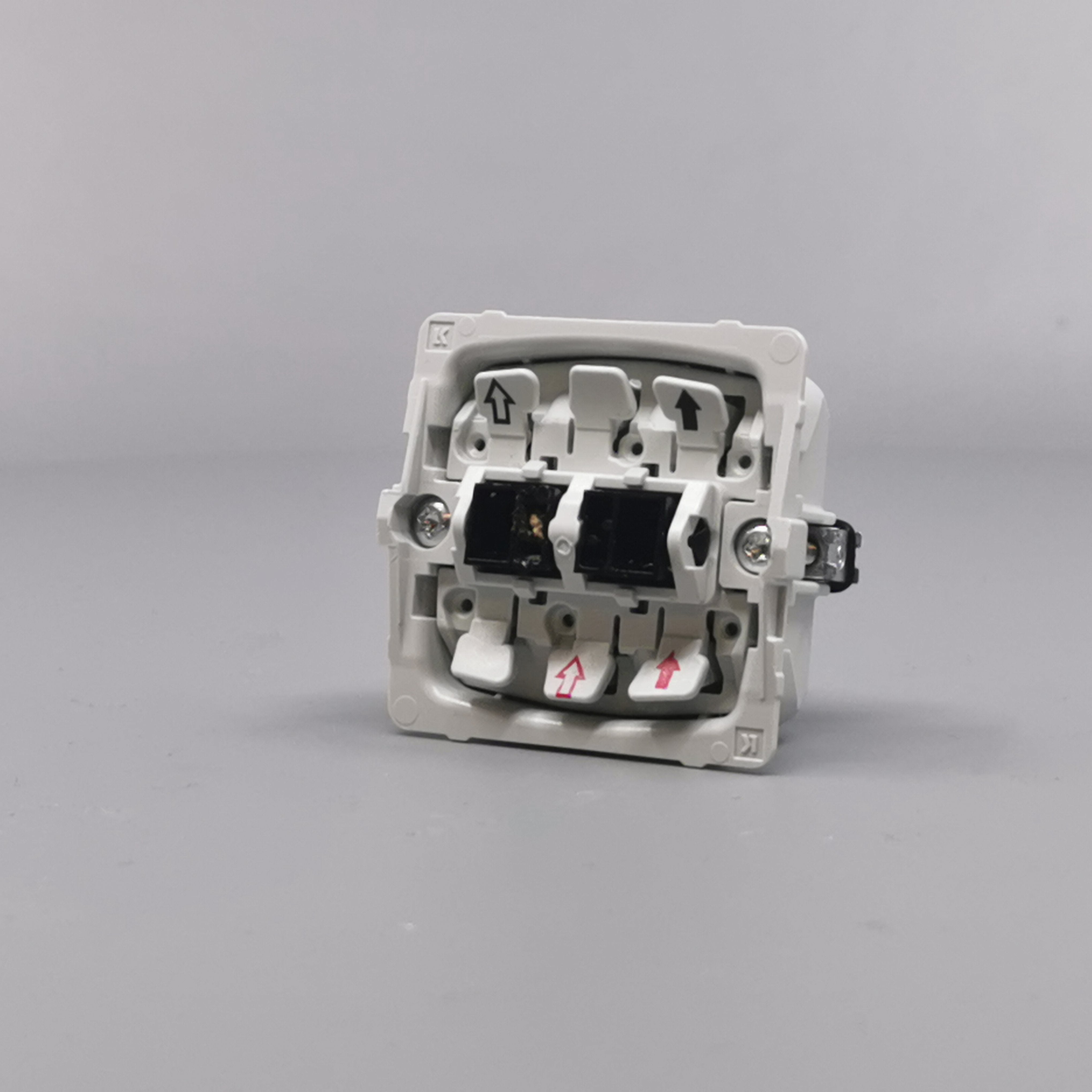 Fuga 2-polet afbryder 16A uden afdækning