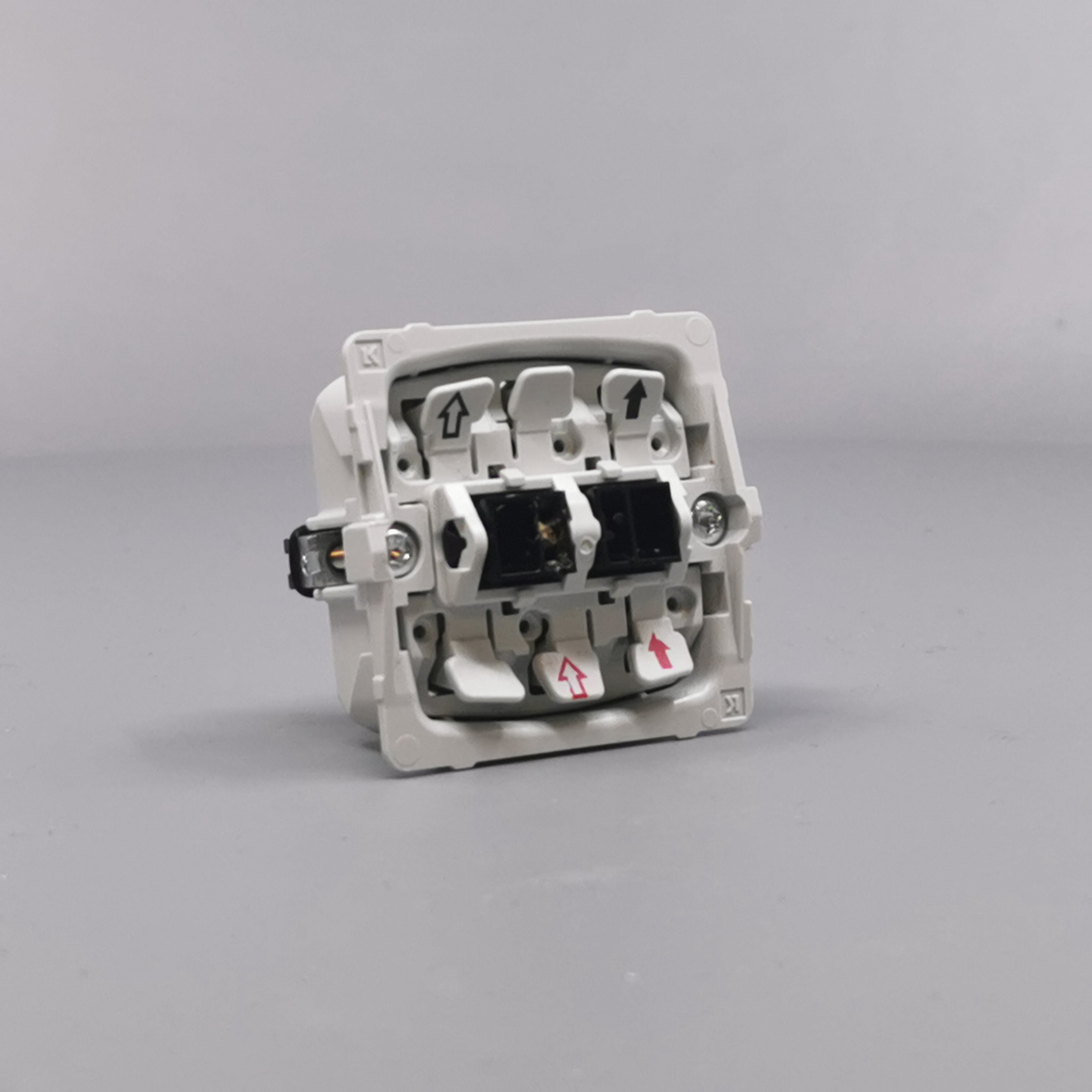 Fuga 2-polet afbryder 16A uden afdækning