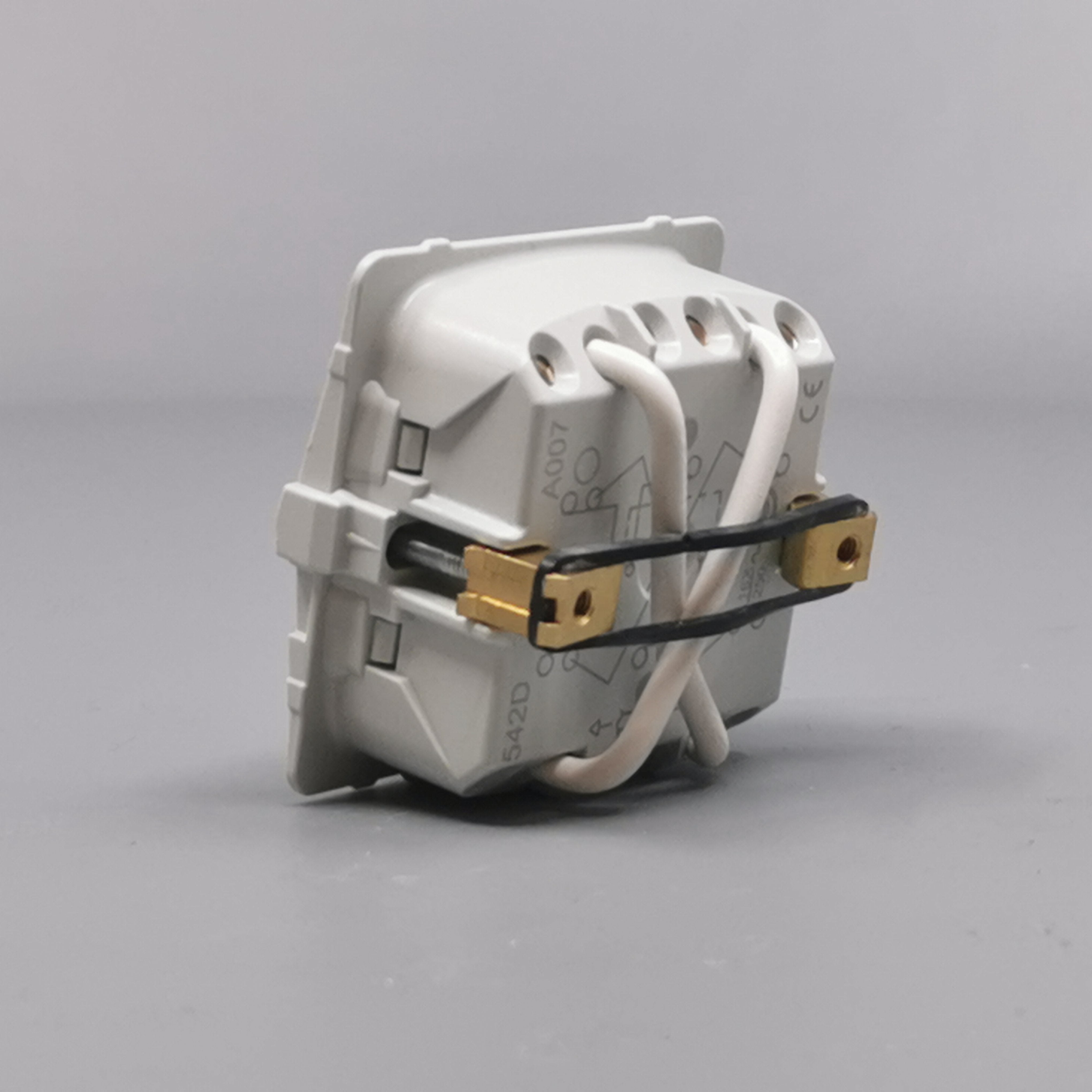 Fuga krydsningsafbryder 16A uden afdækning