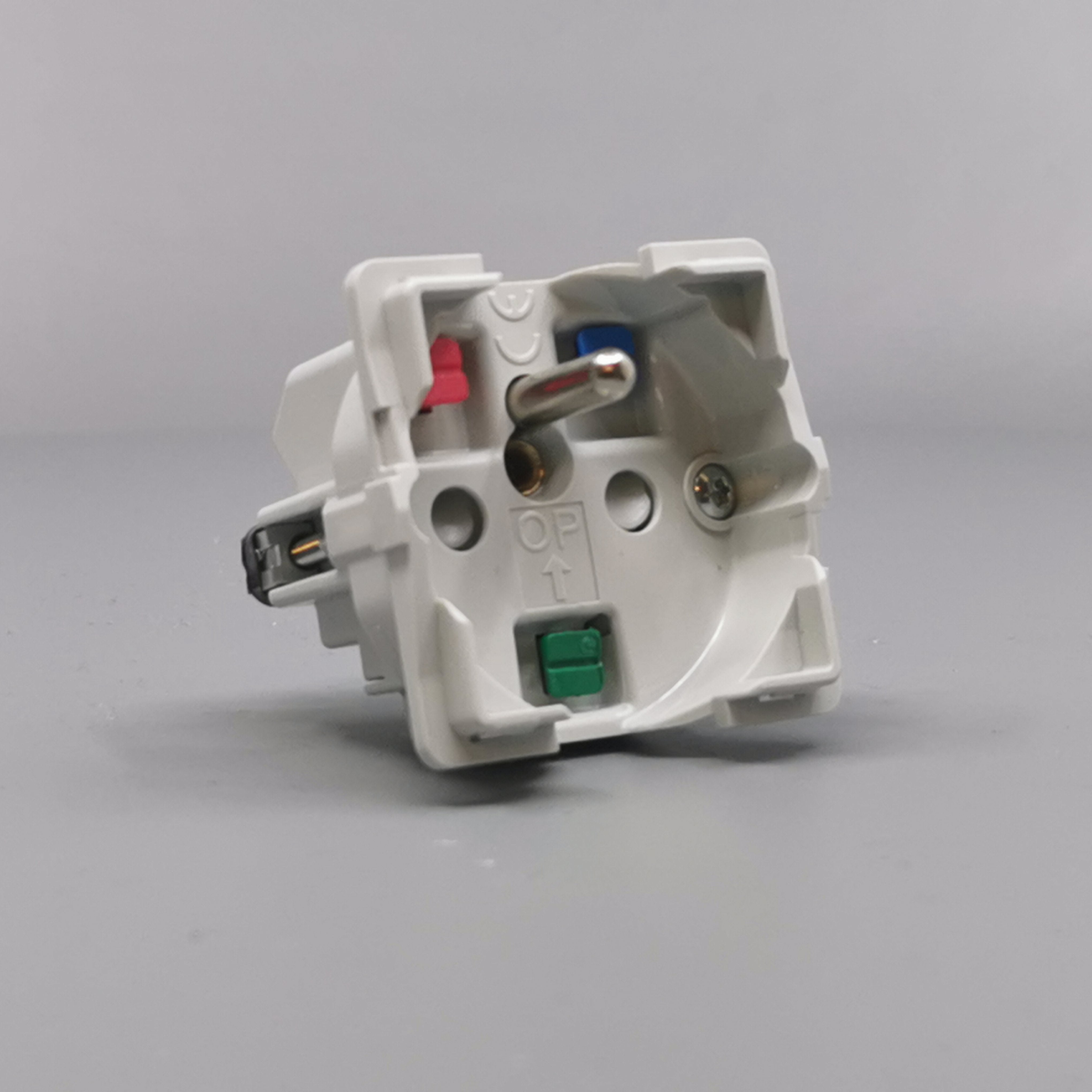 Fuga stikk. 2-pol med pindjord 1m uden afdækning