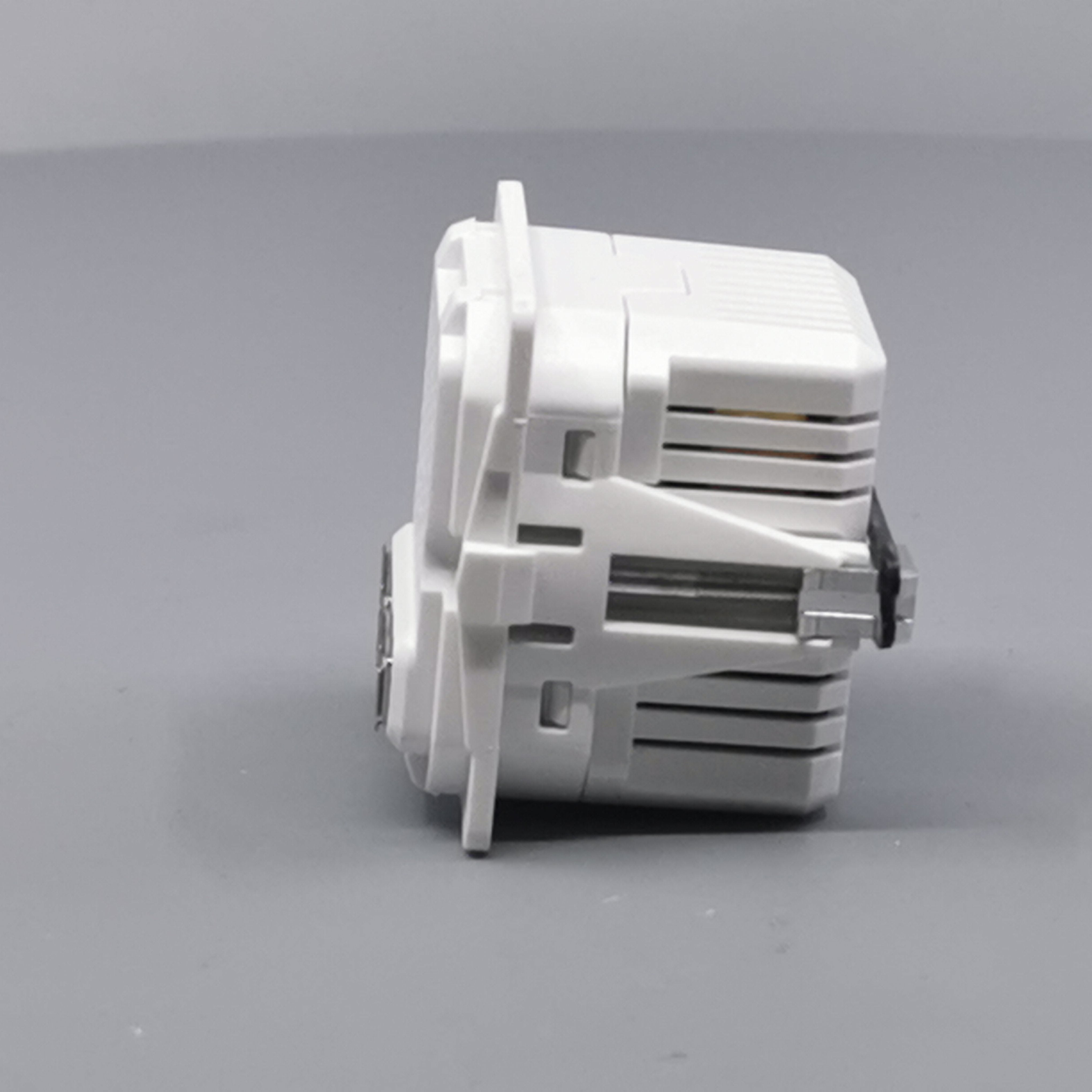 LK Fuga 2xUSB lader 2,1A 1 modul uden afdækning