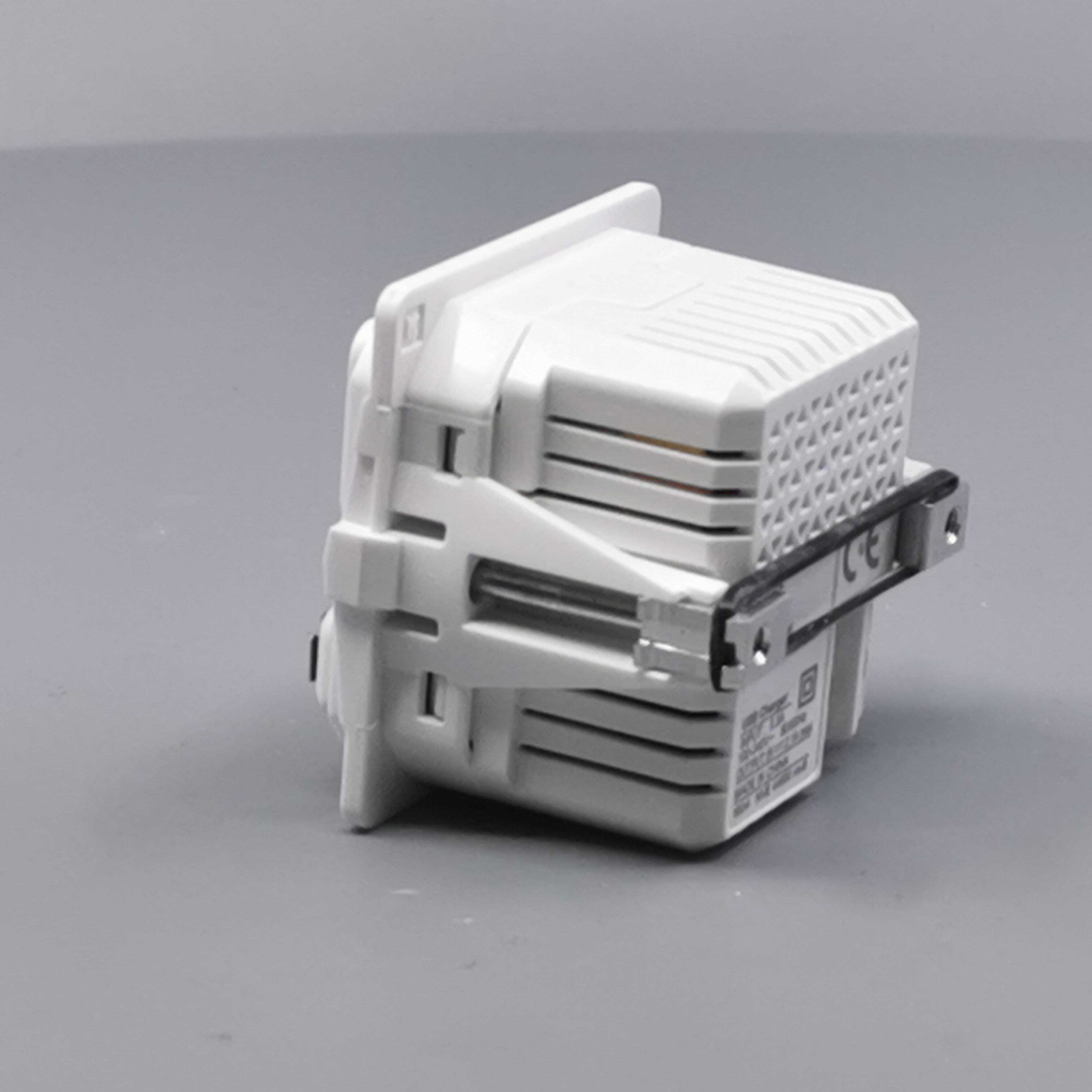 LK Fuga 2xUSB lader 2,1A 1 modul uden afdækning