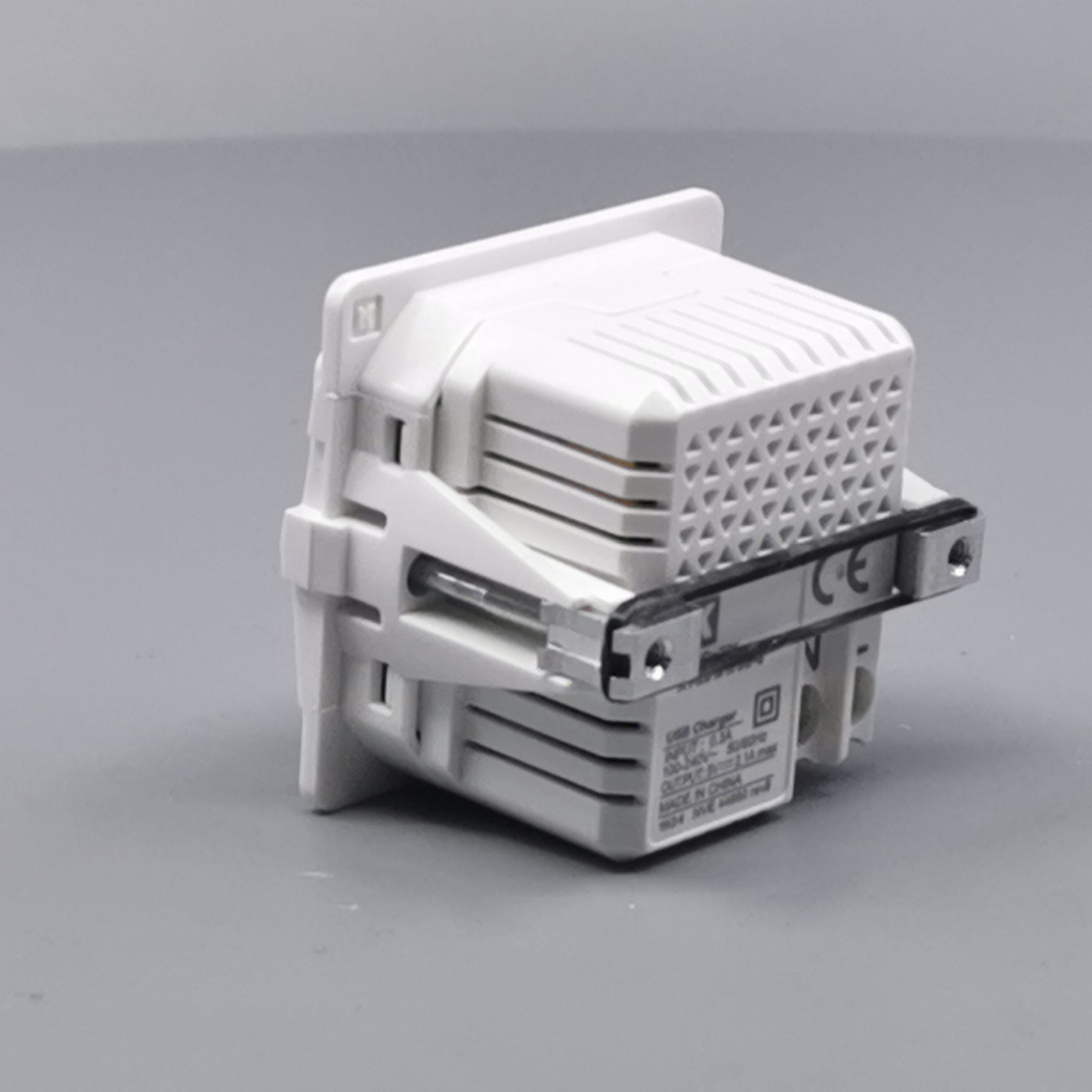 LK Fuga 2xUSB lader 2,1A 1 modul uden afdækning