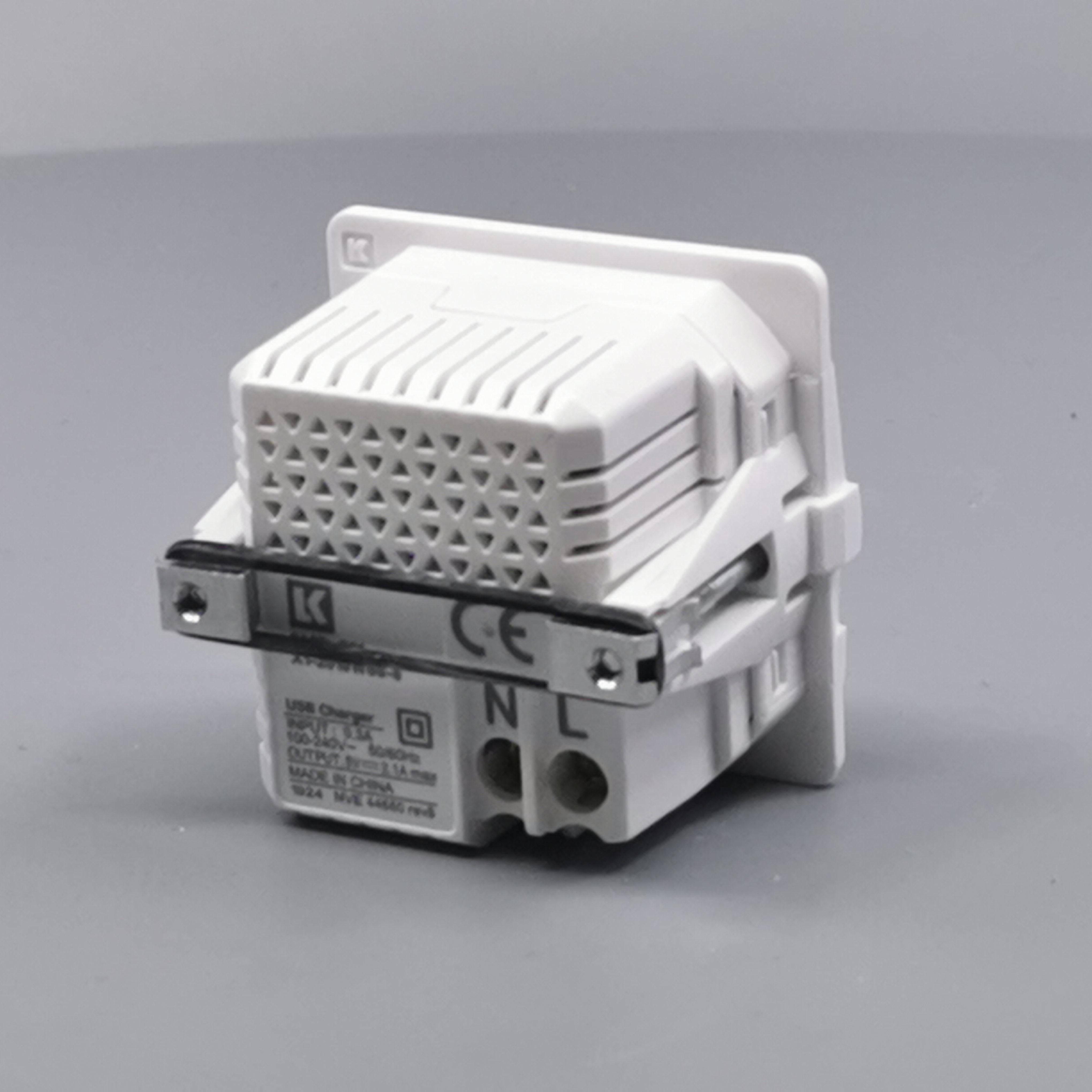 LK Fuga 2xUSB lader 2,1A 1 modul uden afdækning