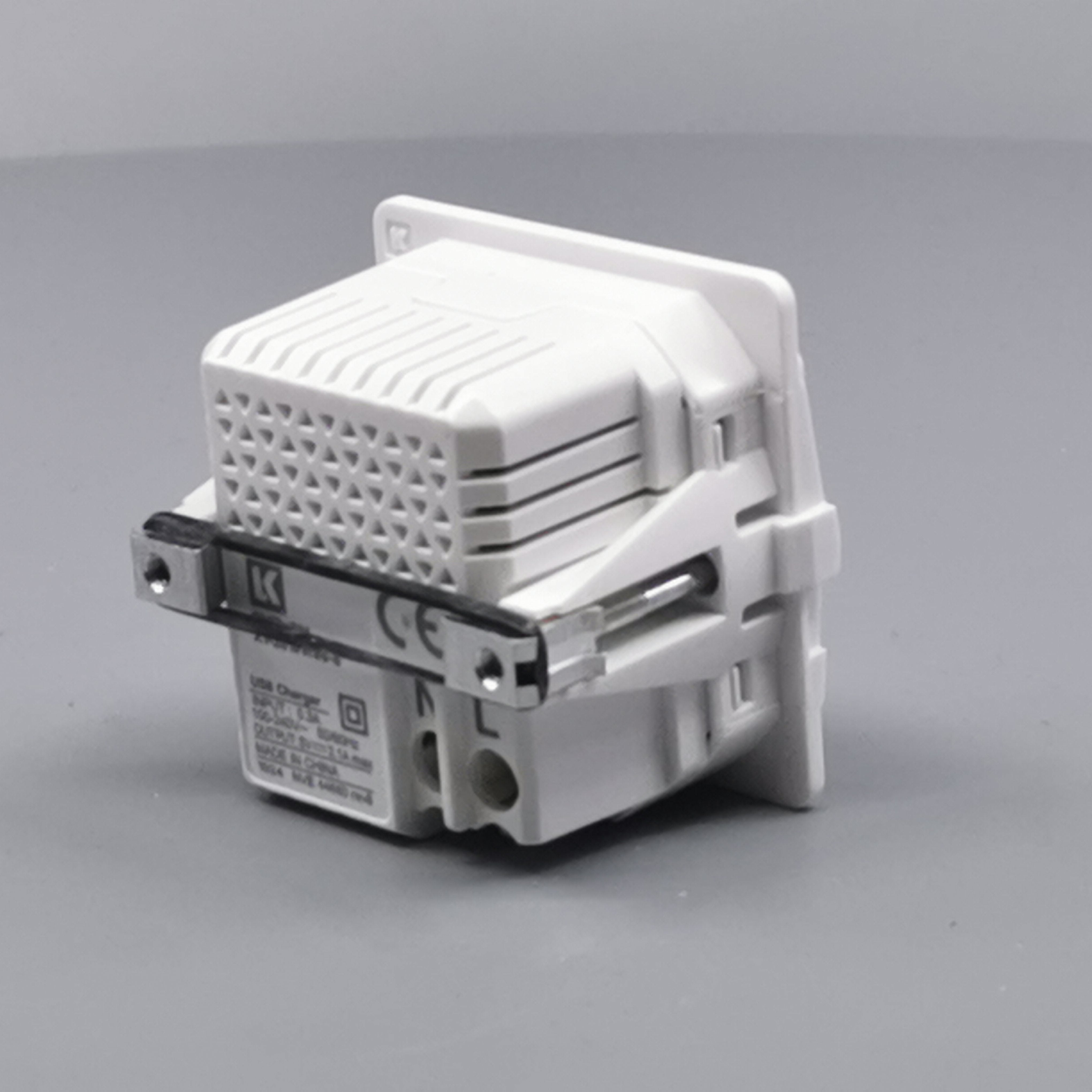 LK Fuga 2xUSB lader 2,1A 1 modul uden afdækning