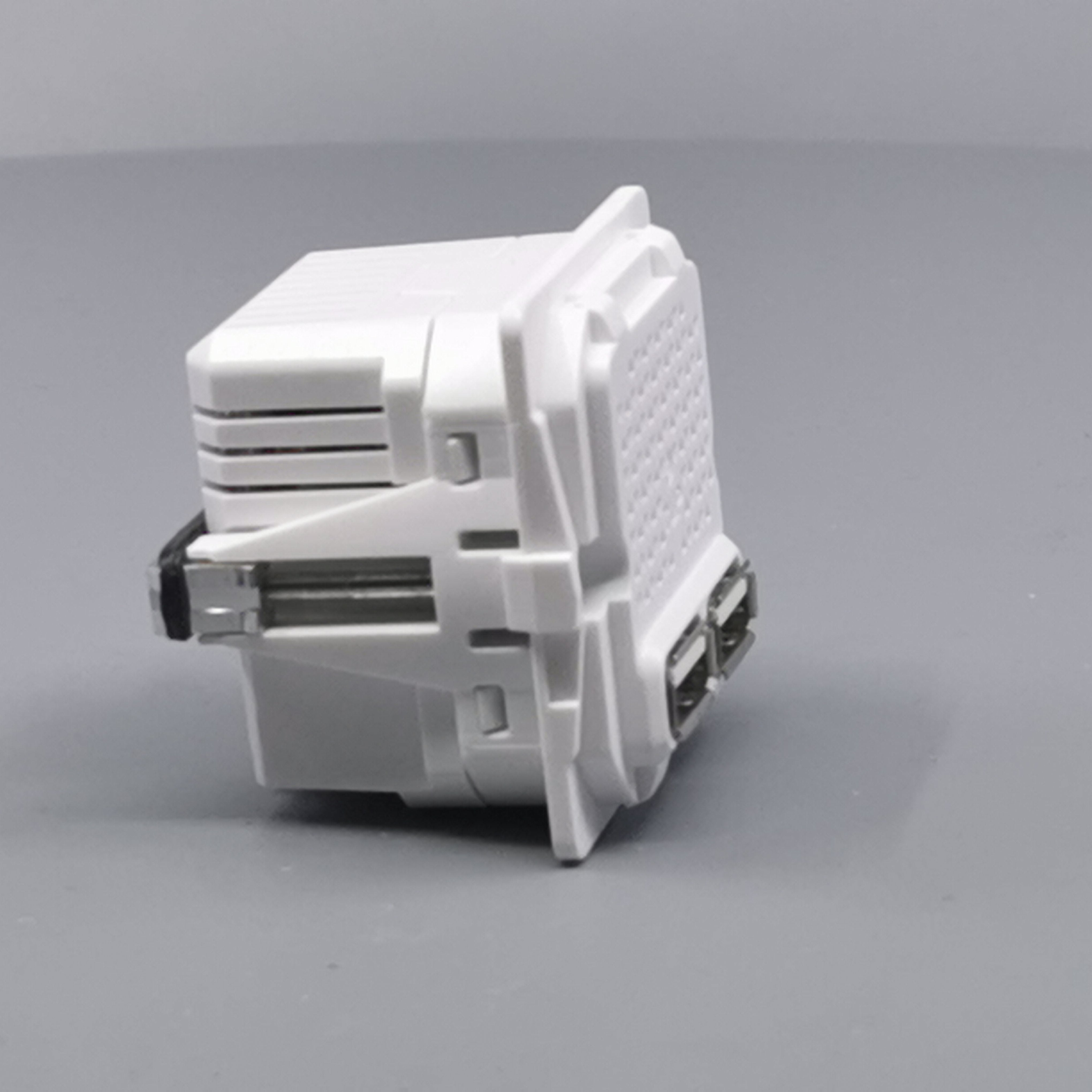 LK Fuga 2xUSB lader 2,1A 1 modul uden afdækning