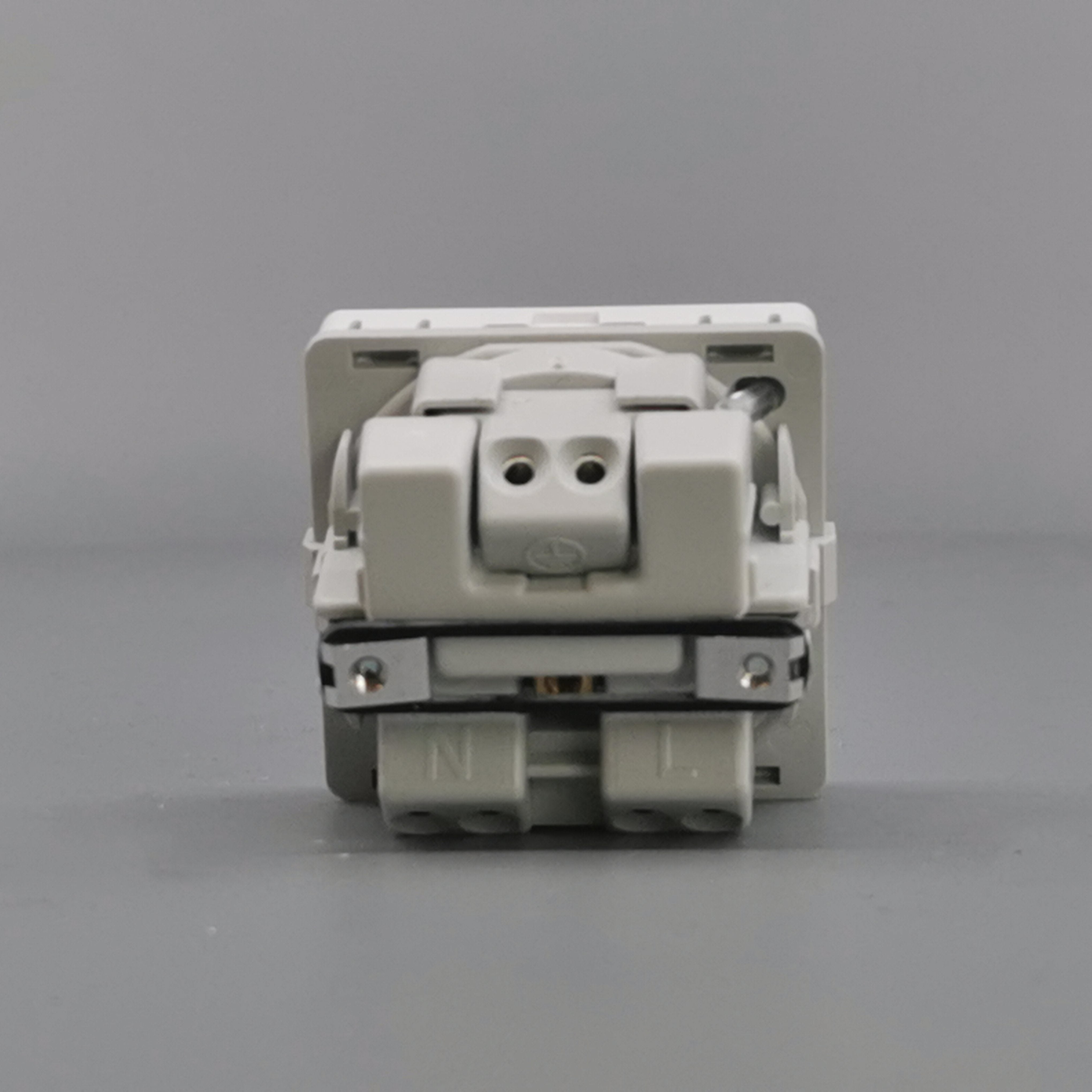 Fuga stikkontakt m. jord og LED lampe 1 modul - hvid