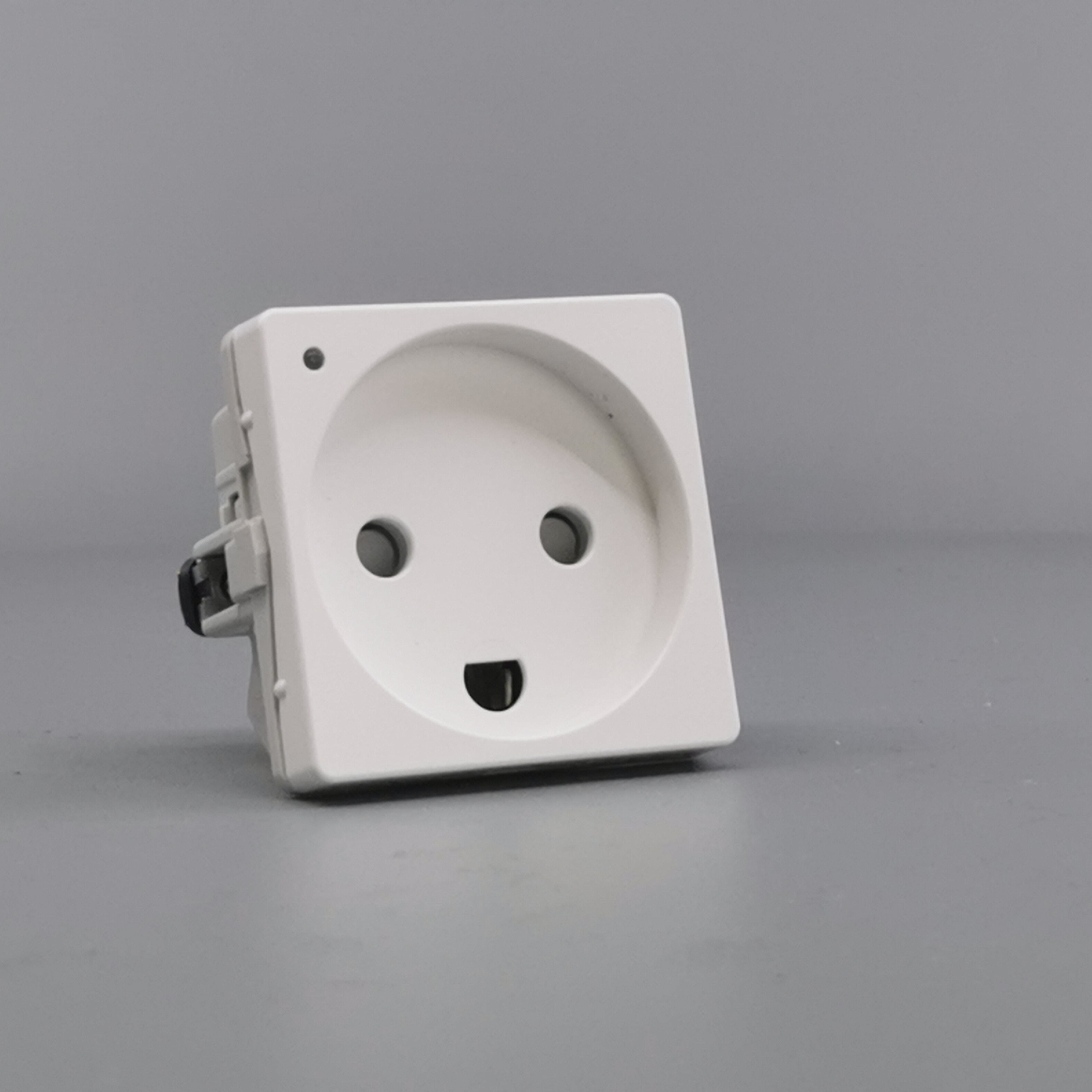 Fuga stikkontakt m. jord og LED lampe 1 modul - hvid