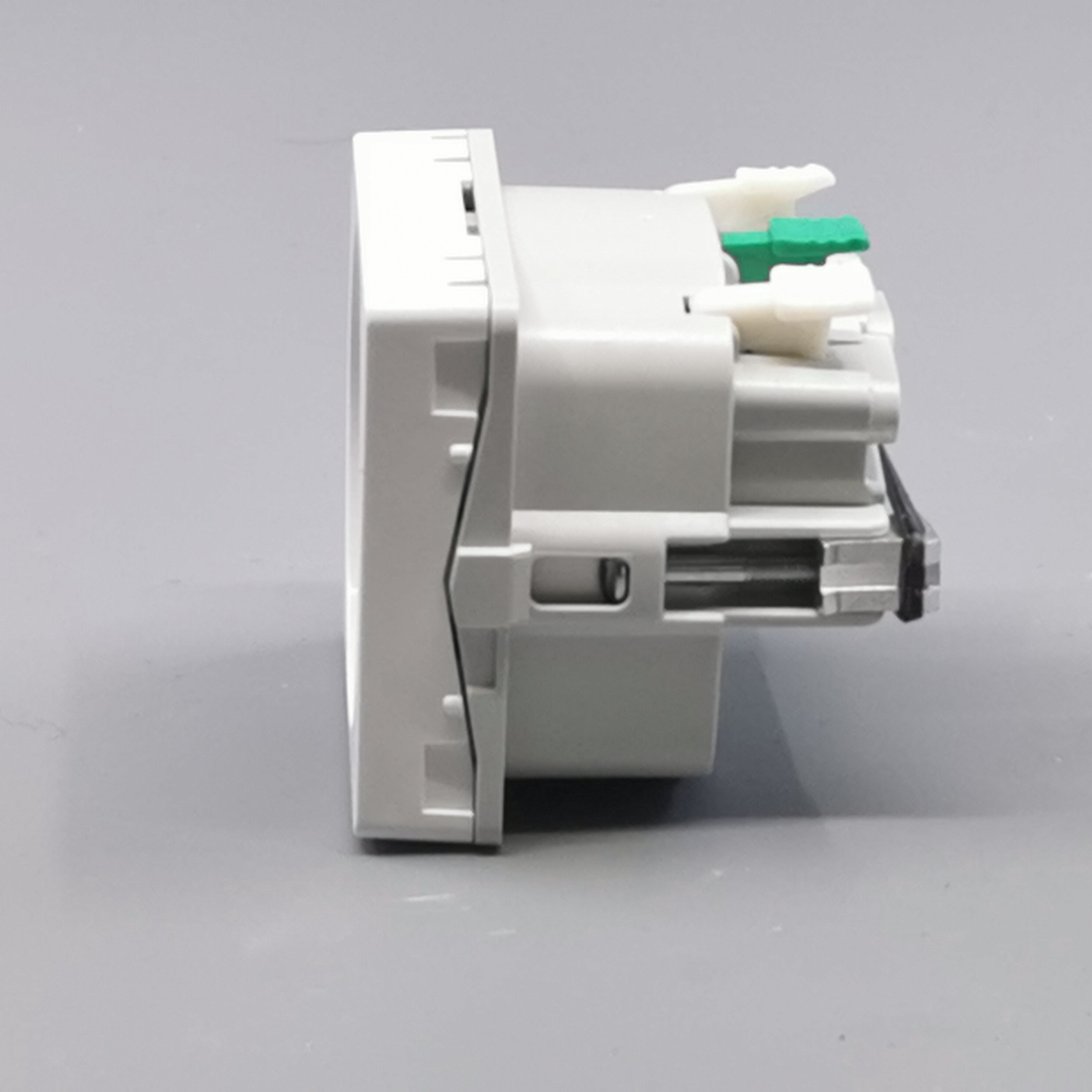 LK Fuga stikkontakt med sidejord 1m - hvid